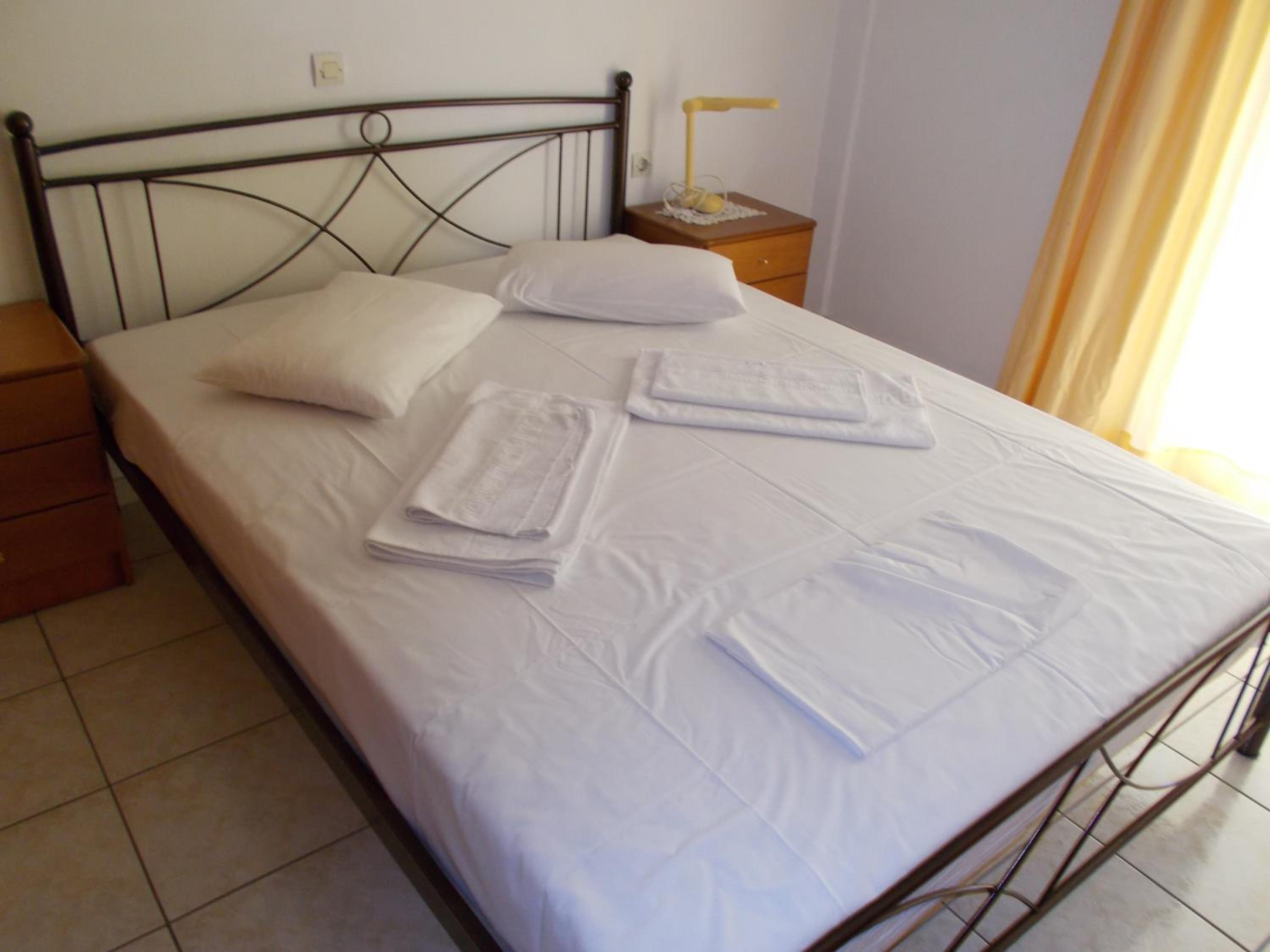 One-Bedroom Apartment (2 Adults + 2 Children) photo 2