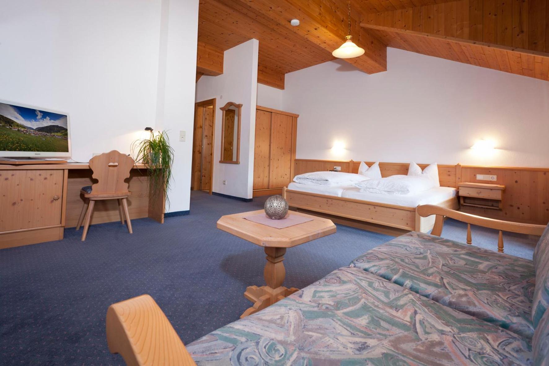 Double Room with Mountain View photo 2