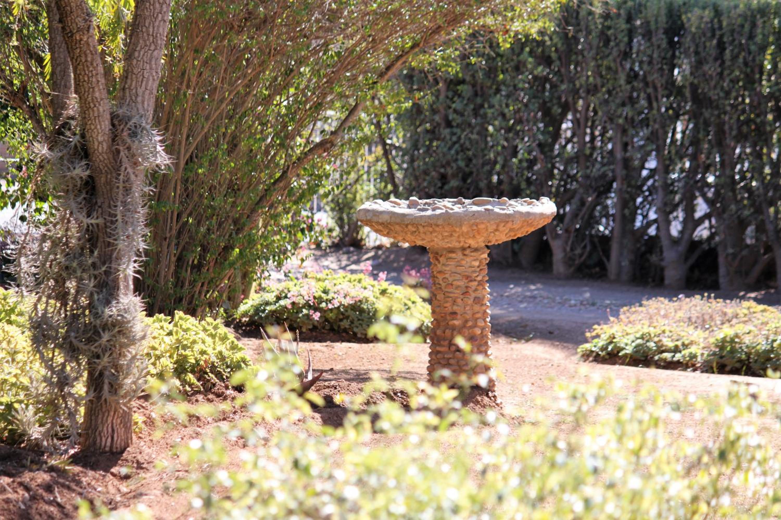Cottage with Garden View - Photo 20