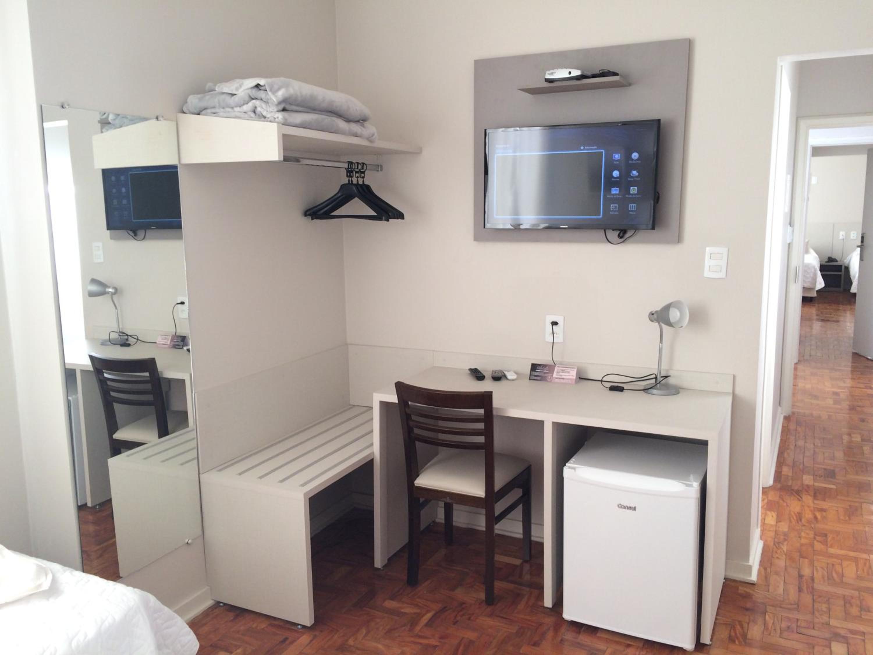 Deluxe Triple Room photo 3