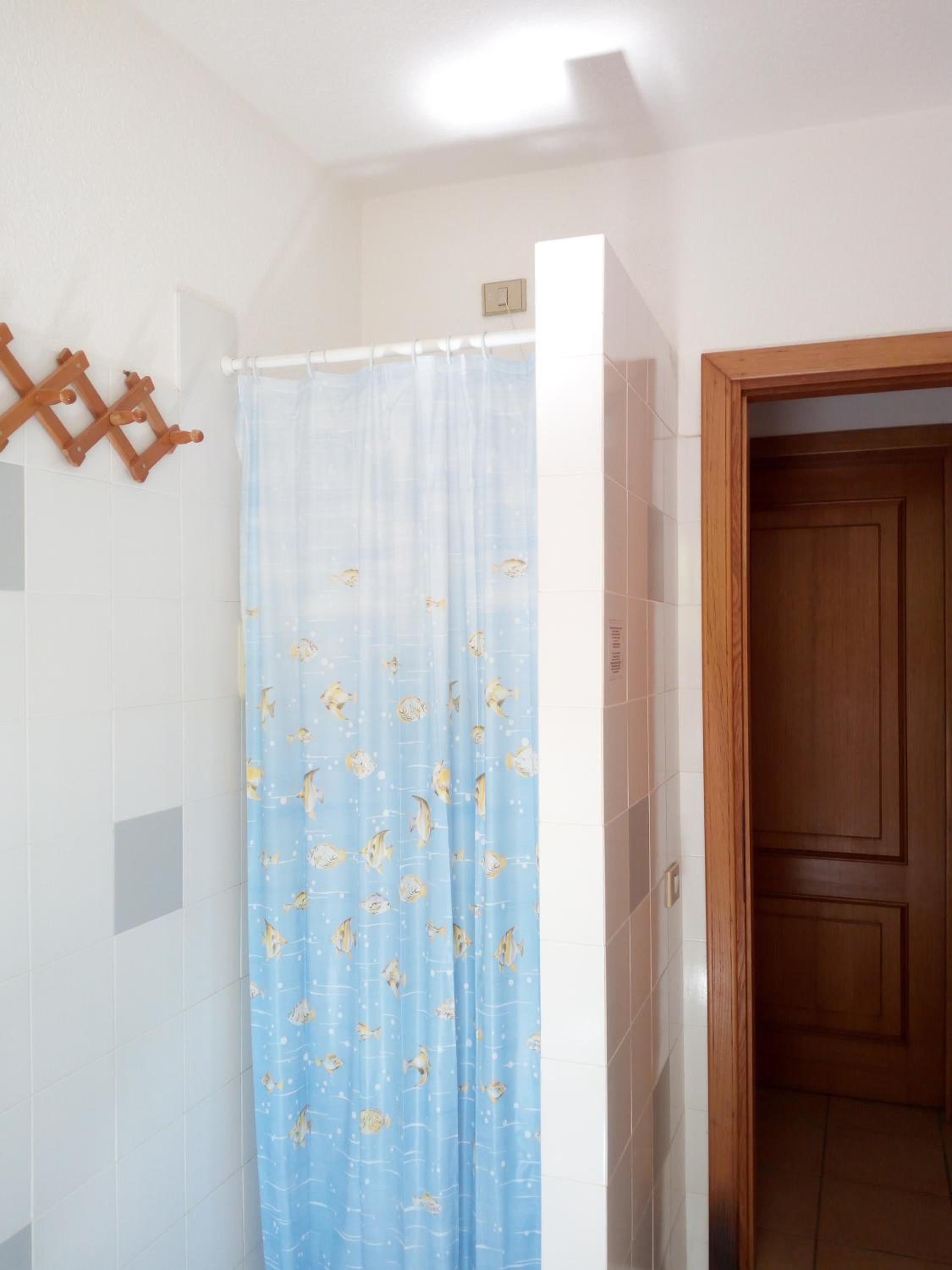 One-Bedroom Apartment - Split Level (4 Adults ) photo 3