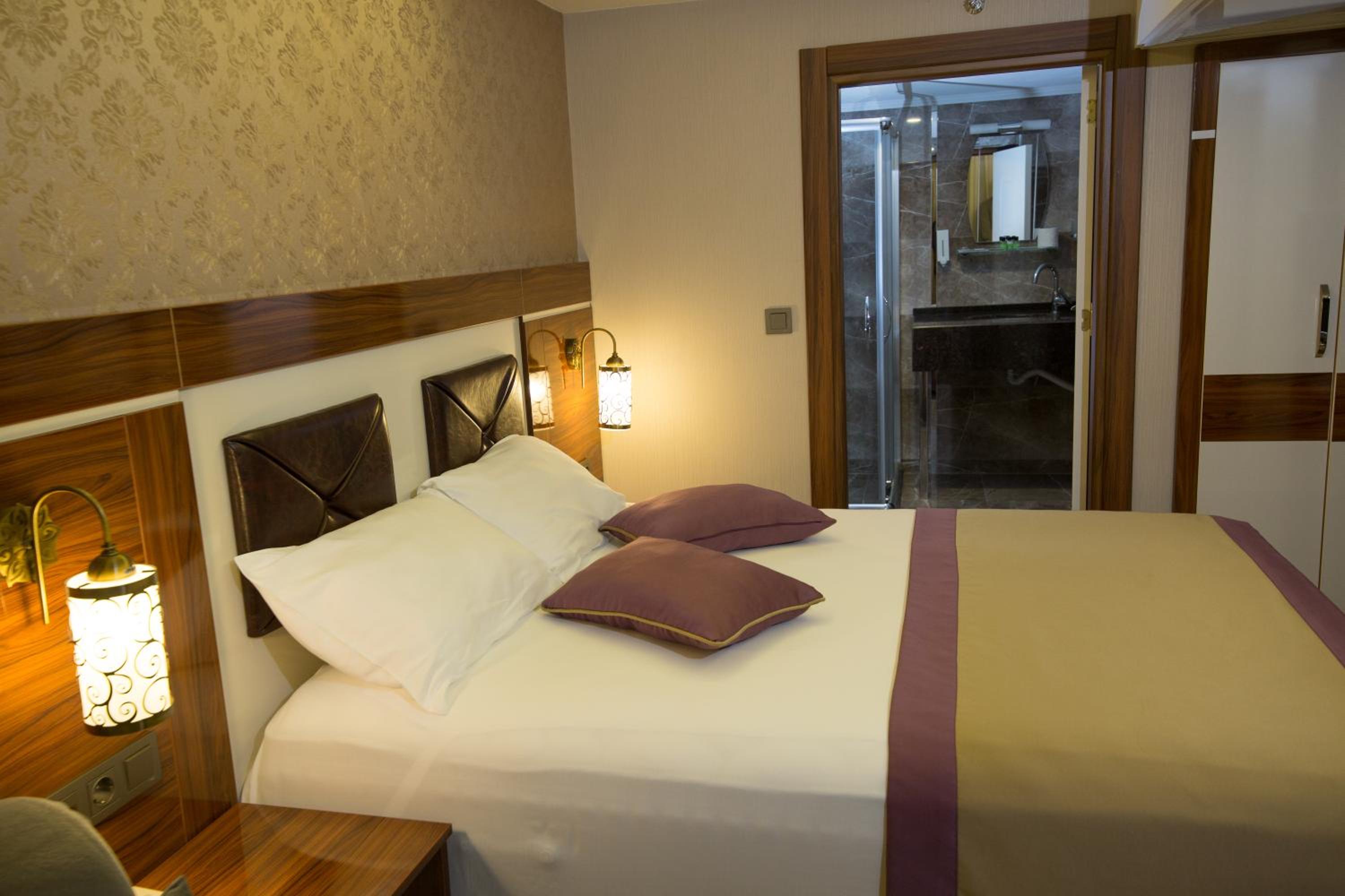 Junior Suite with Garden View