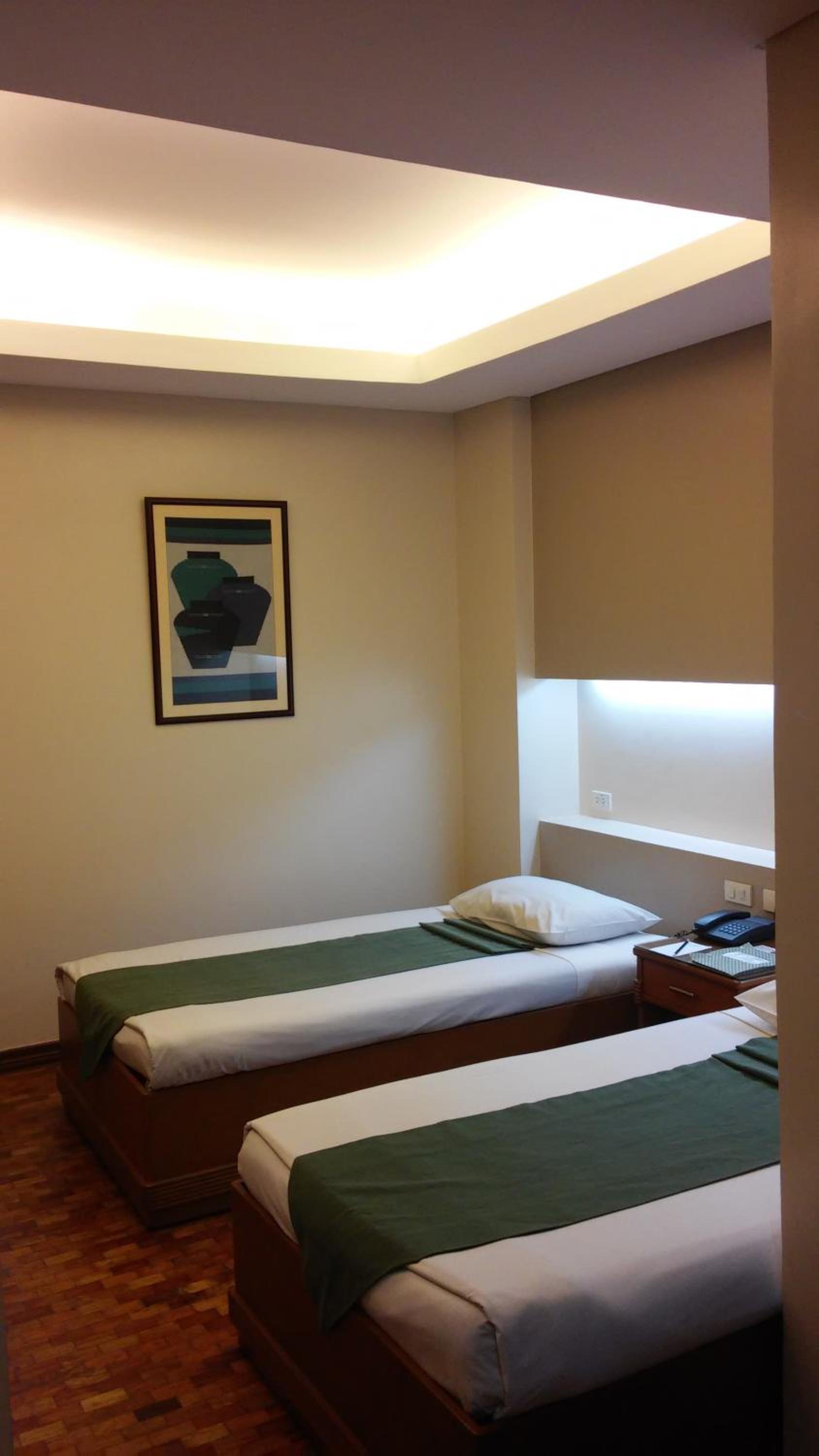 Superior Room with Airconditioned - Photo 6