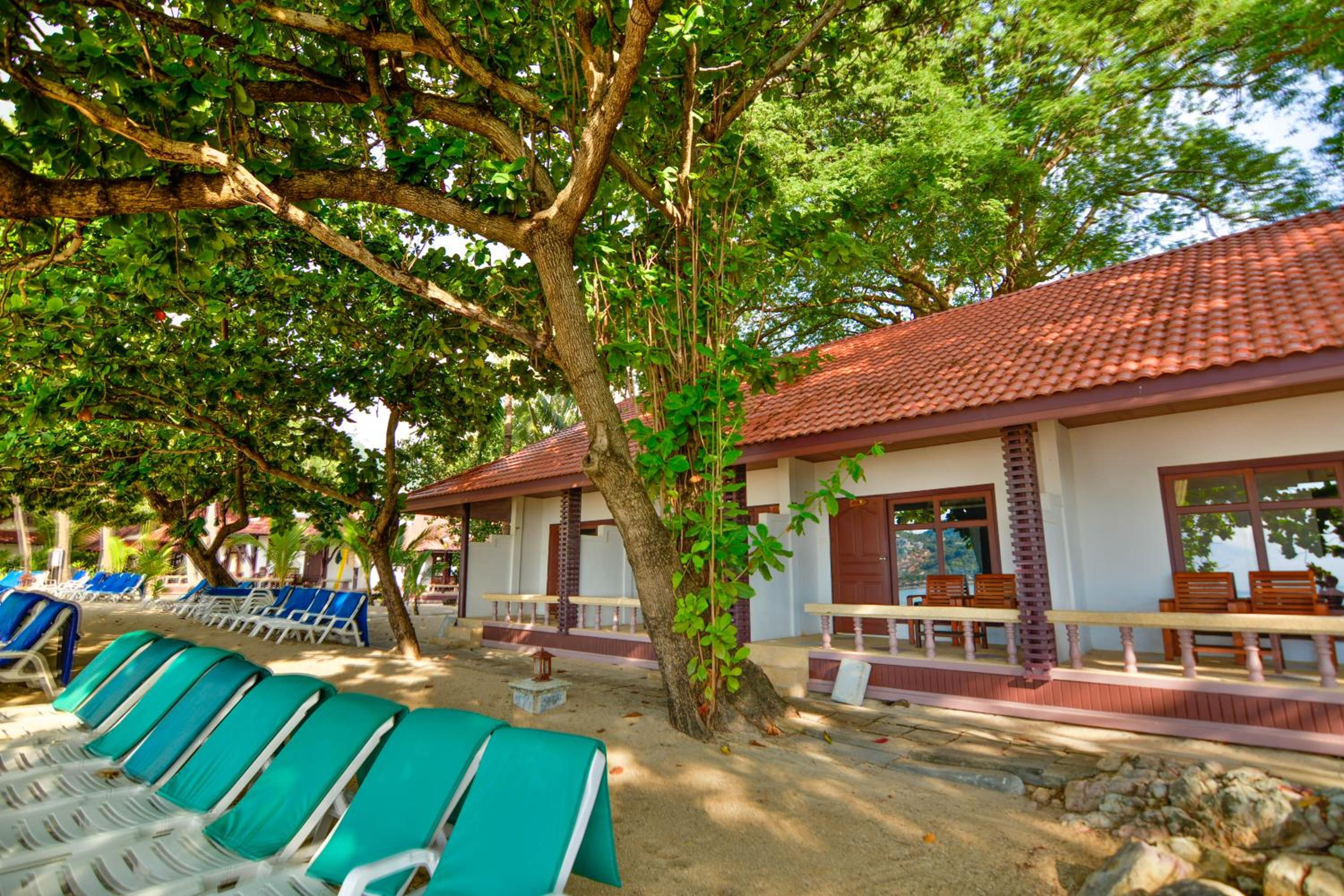Beach Bungalow - Photo 16