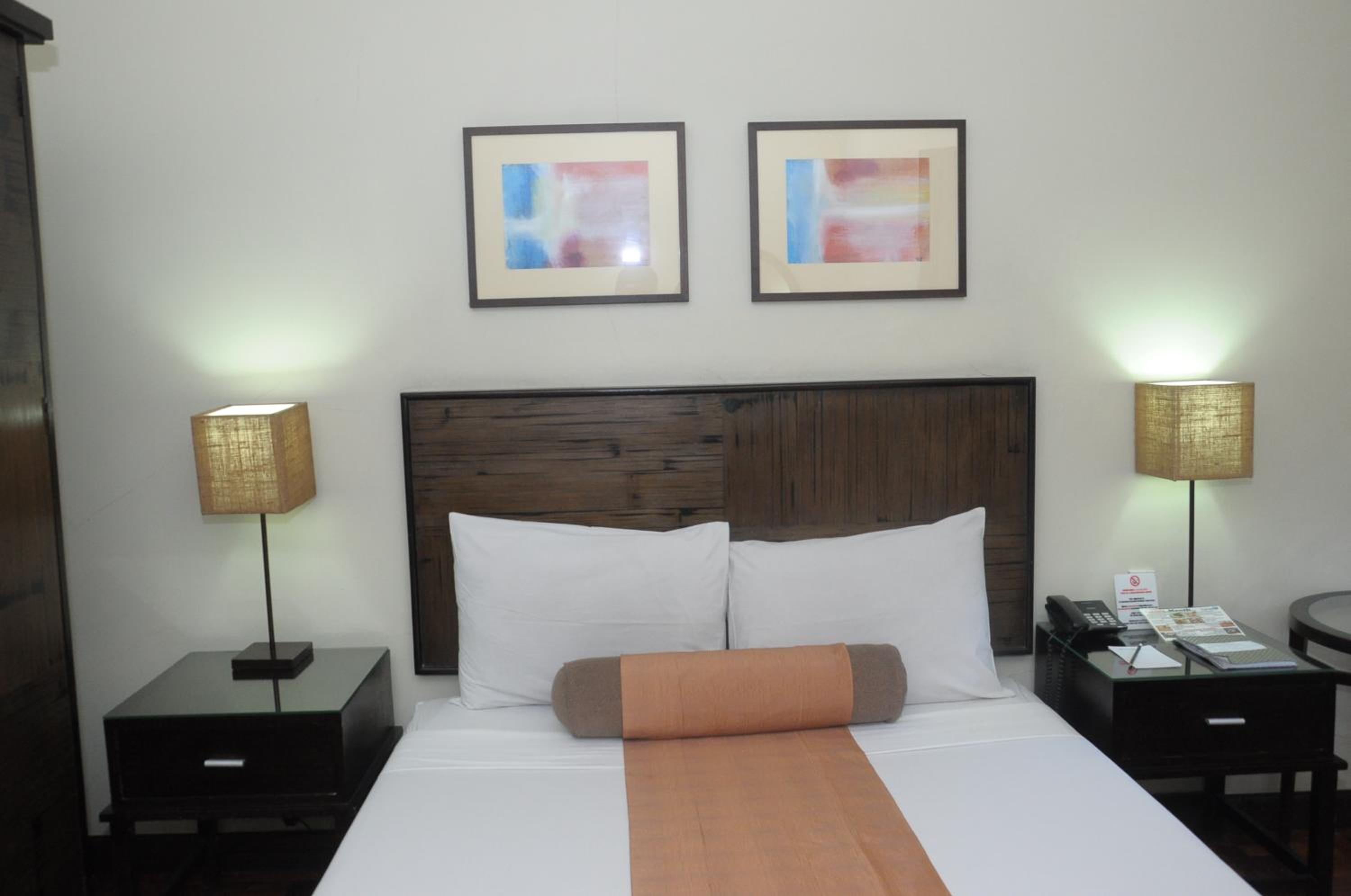 Executive Room with Air-conditioner - Photo 7