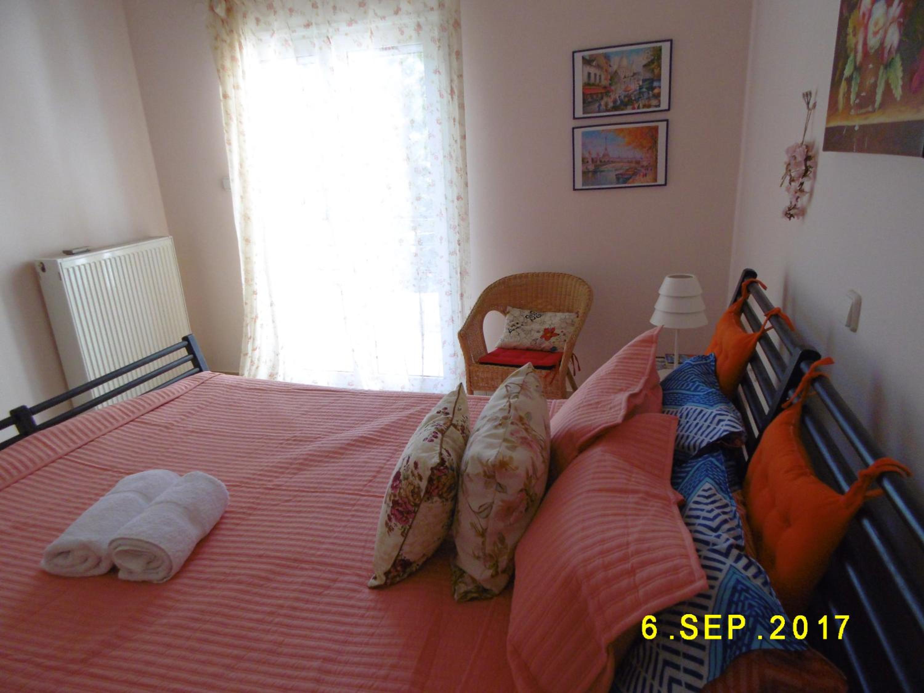 Three-Bedroom Apartment photo 2
