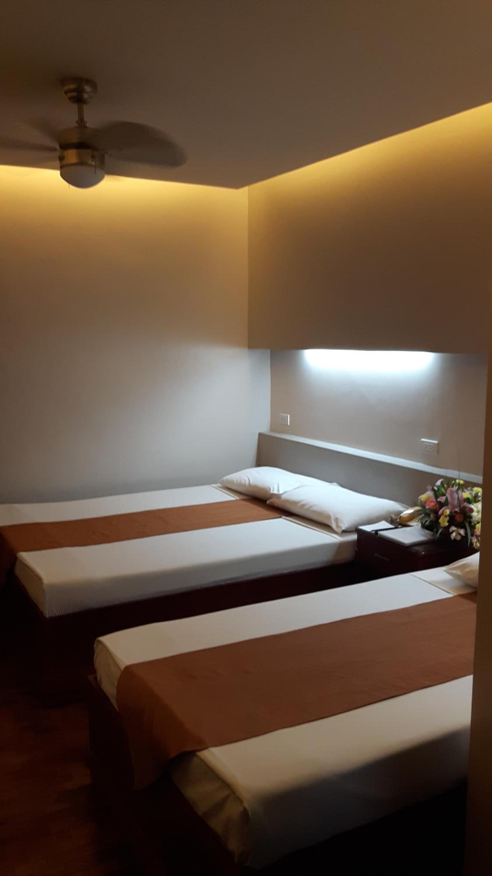 Standard Room Non Air-conditioned - Photo 3