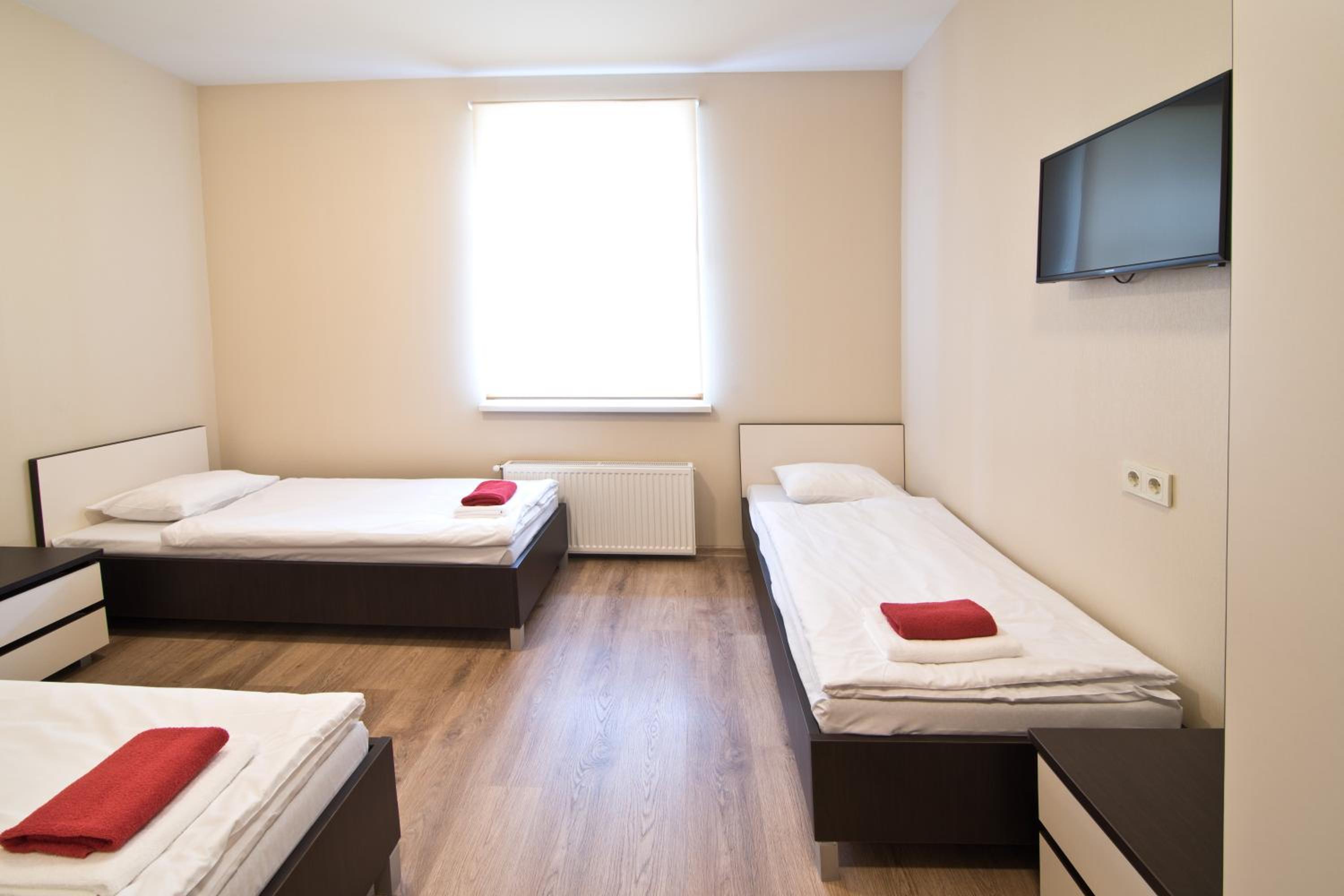 Triple Room with Three Single Beds, photo 7