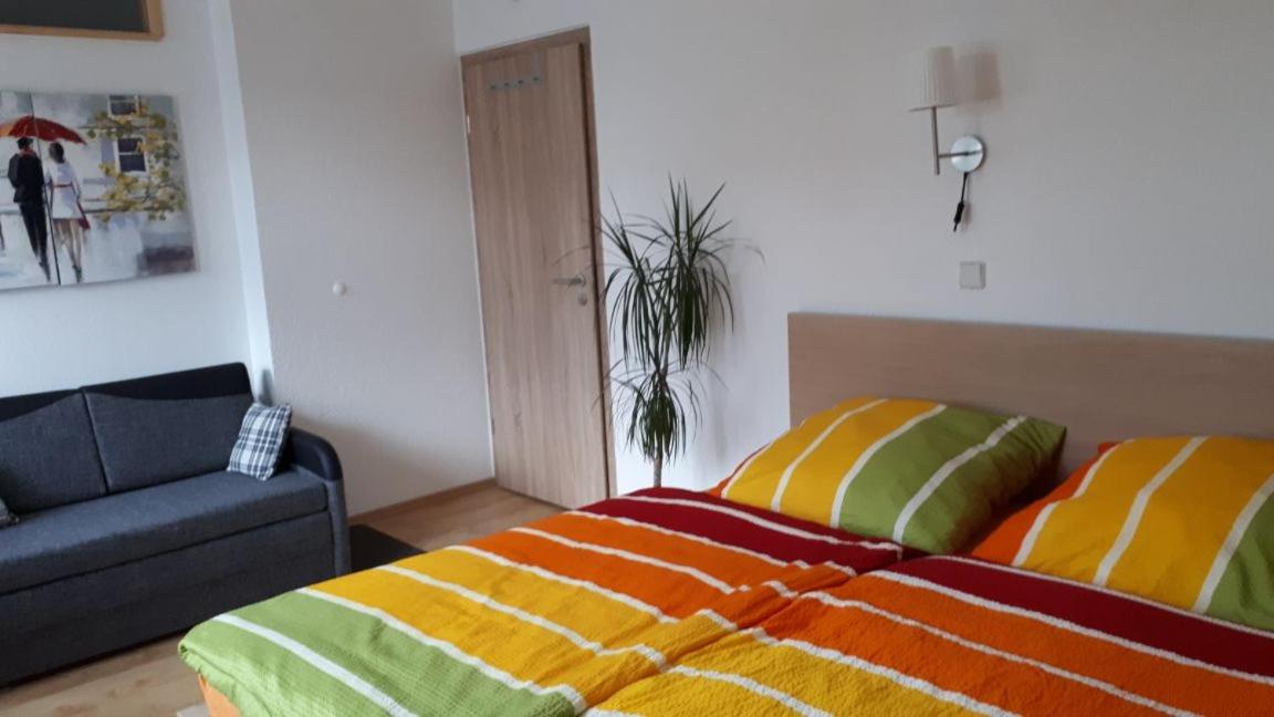 Standard Double Room - Photo 5