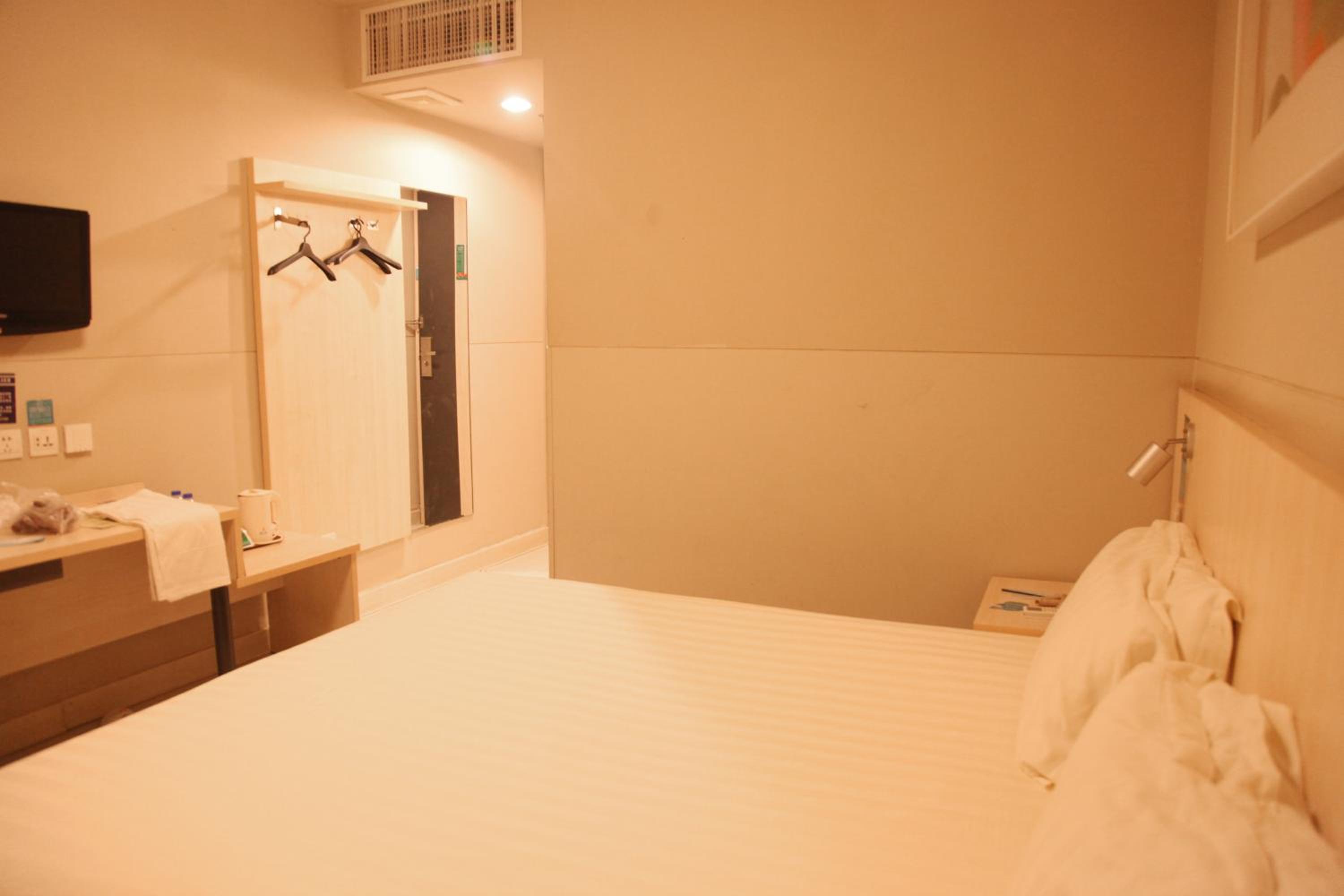 Zero Pressure - Business Double Room A