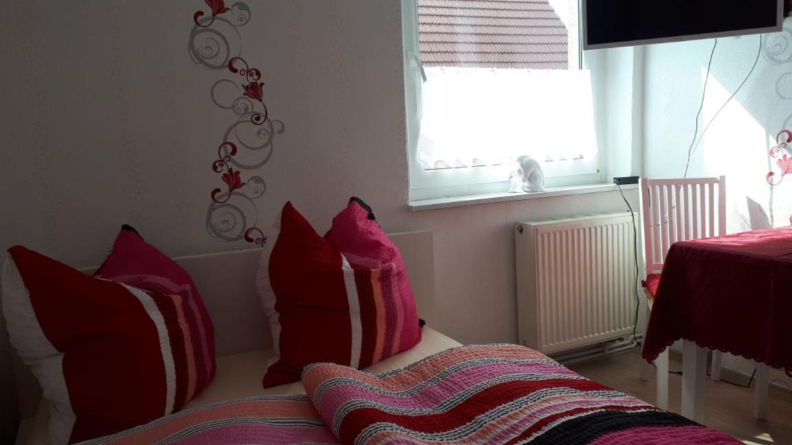 Budget Double Room - Photo 6