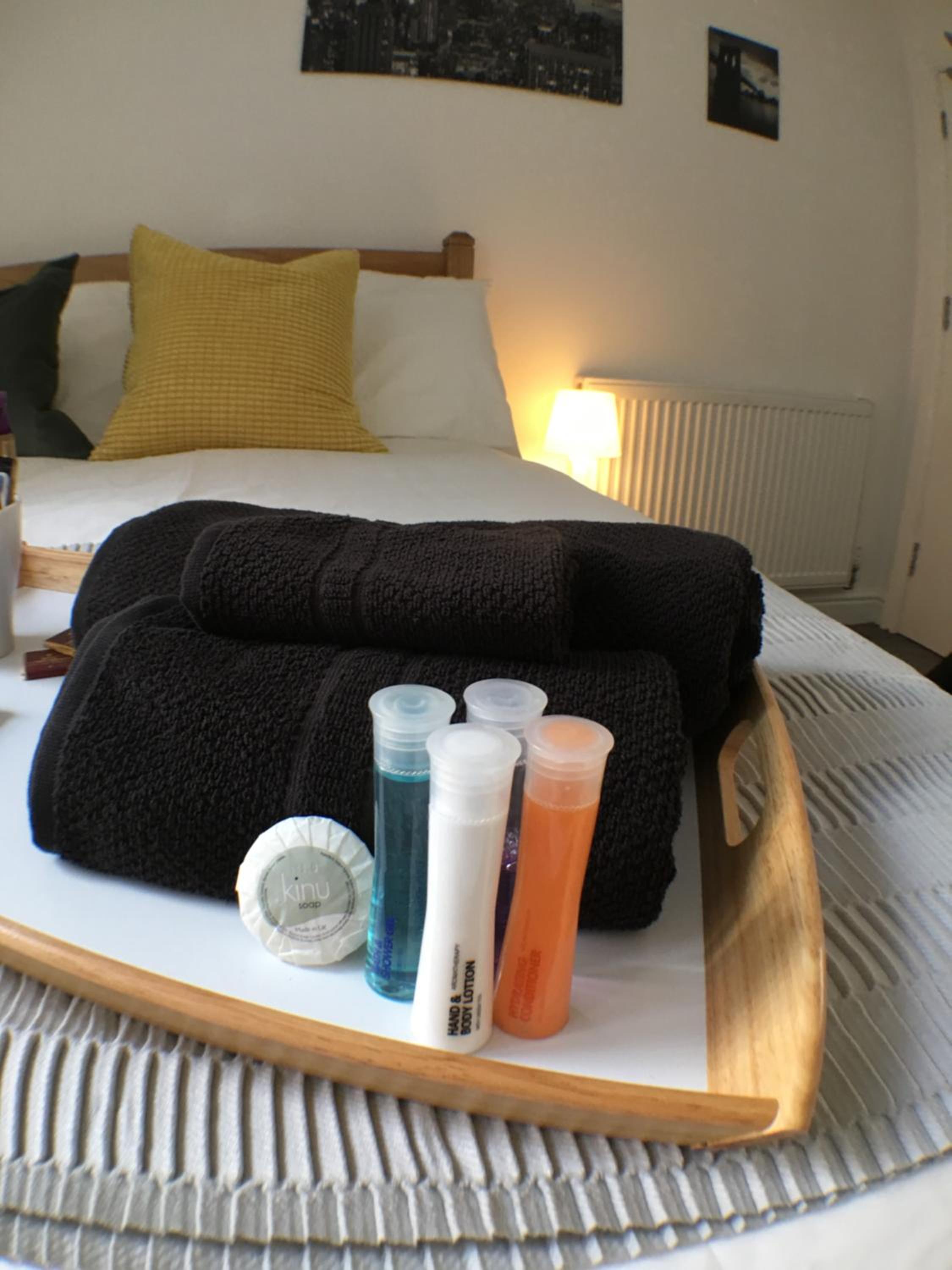 Budget Double Room - Photo 7