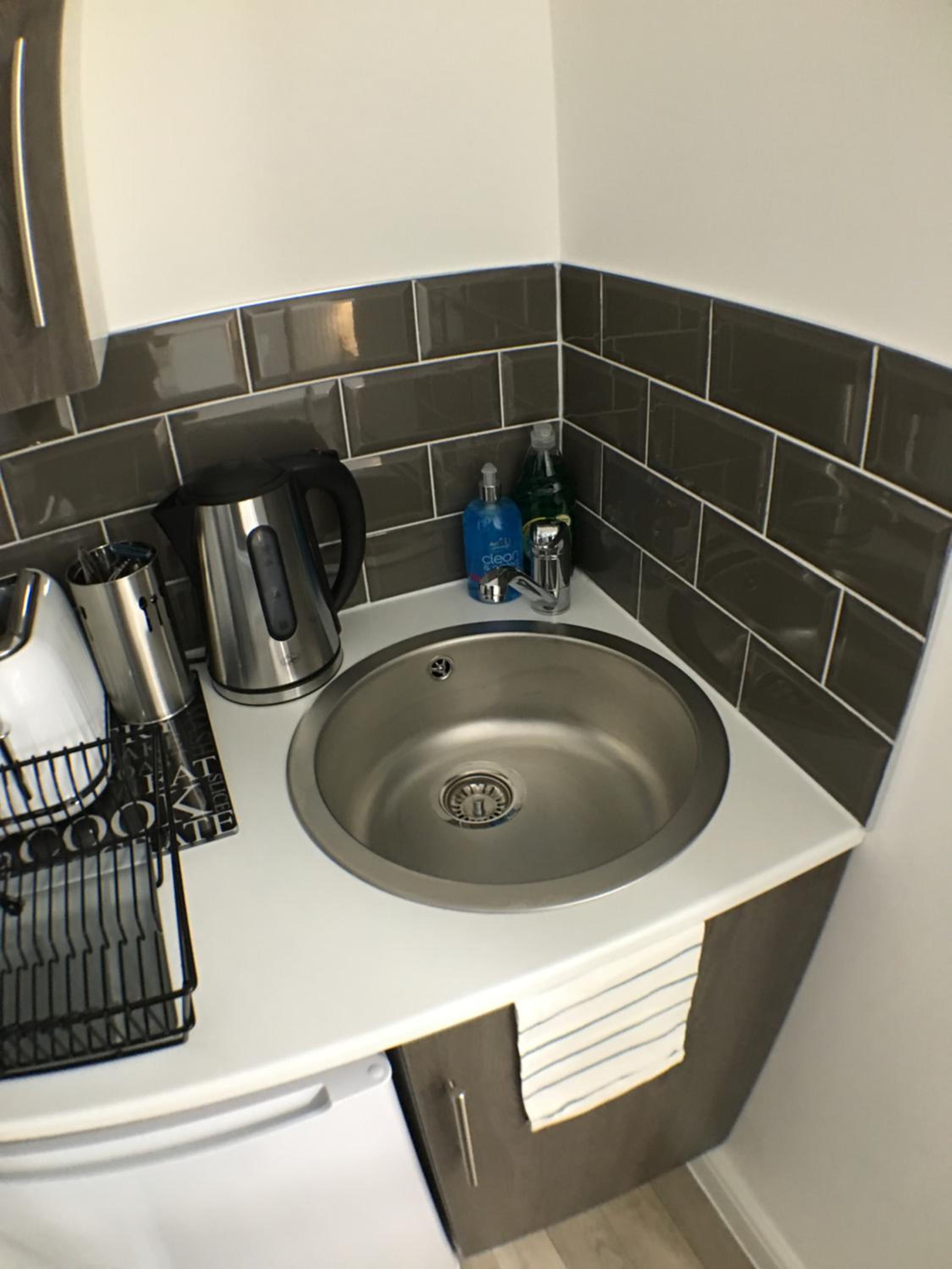 Budget Double Room - Photo 50