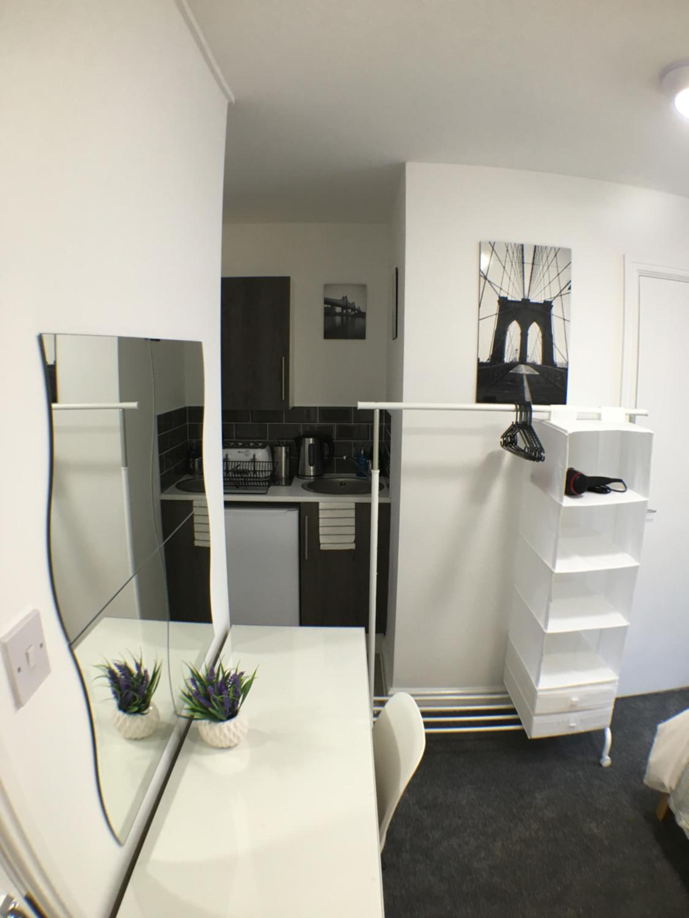 Budget Double Room - Photo 58