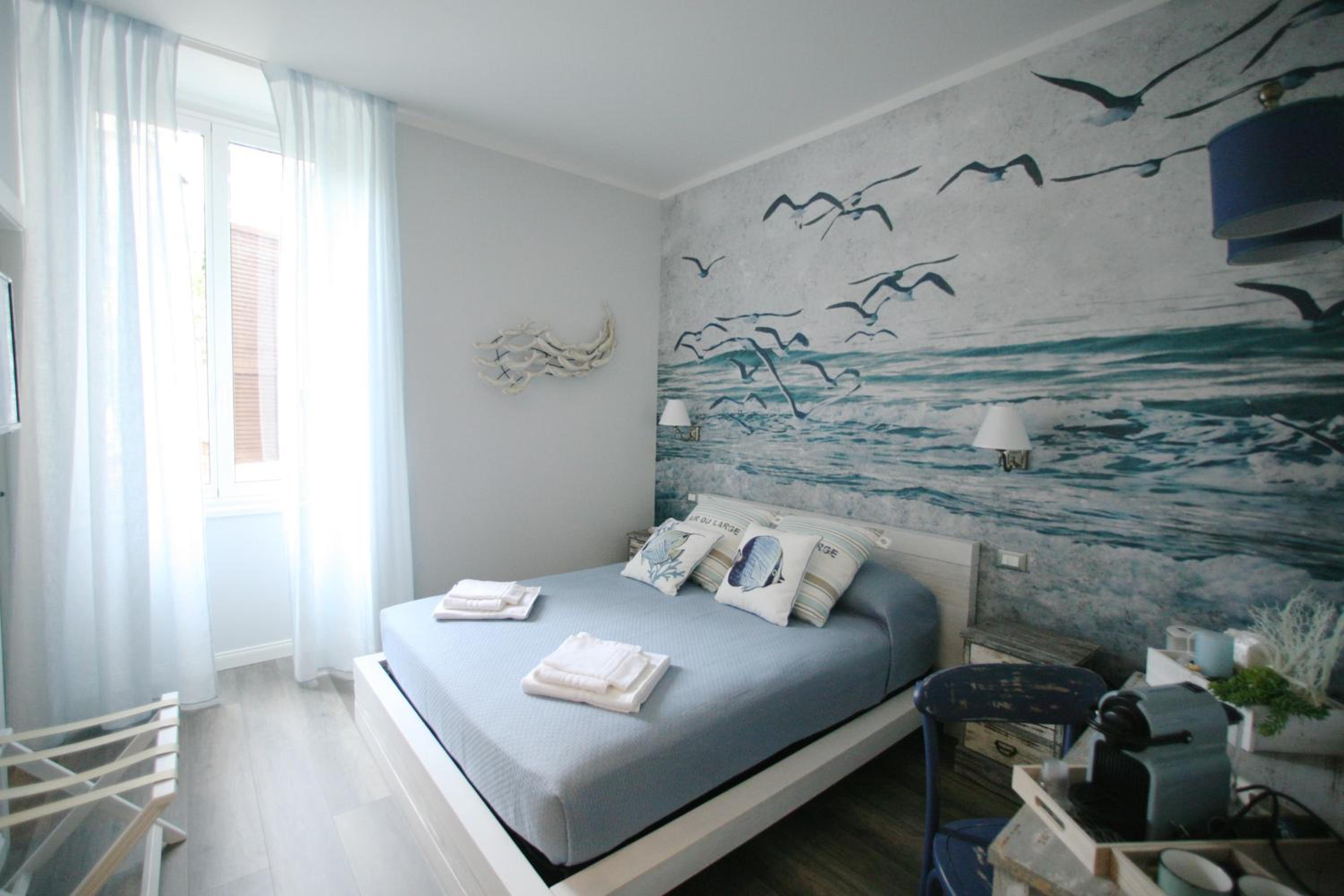 Deluxe King Room photo 1