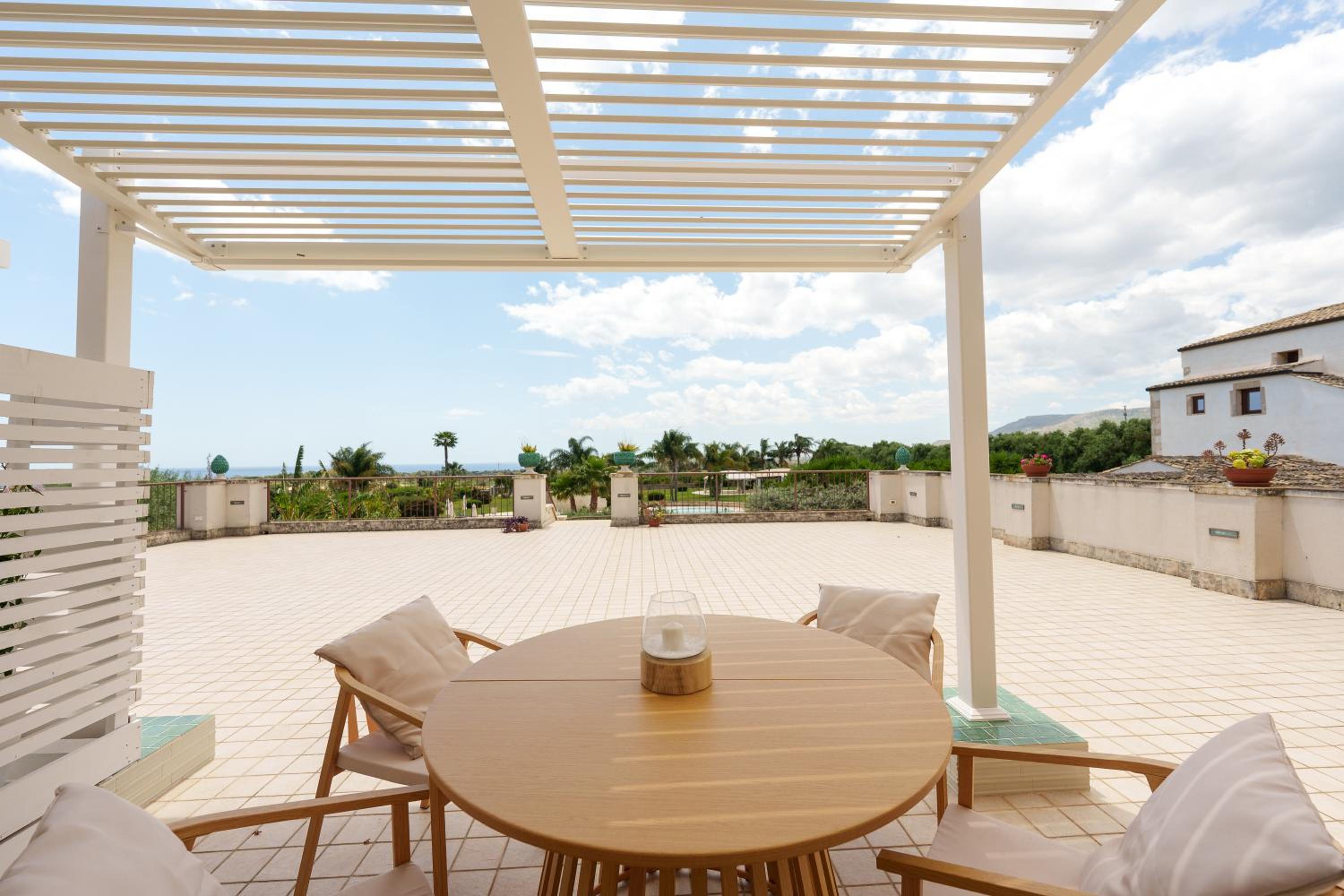 One-Bedroom Apartment with Sea View and Terrace