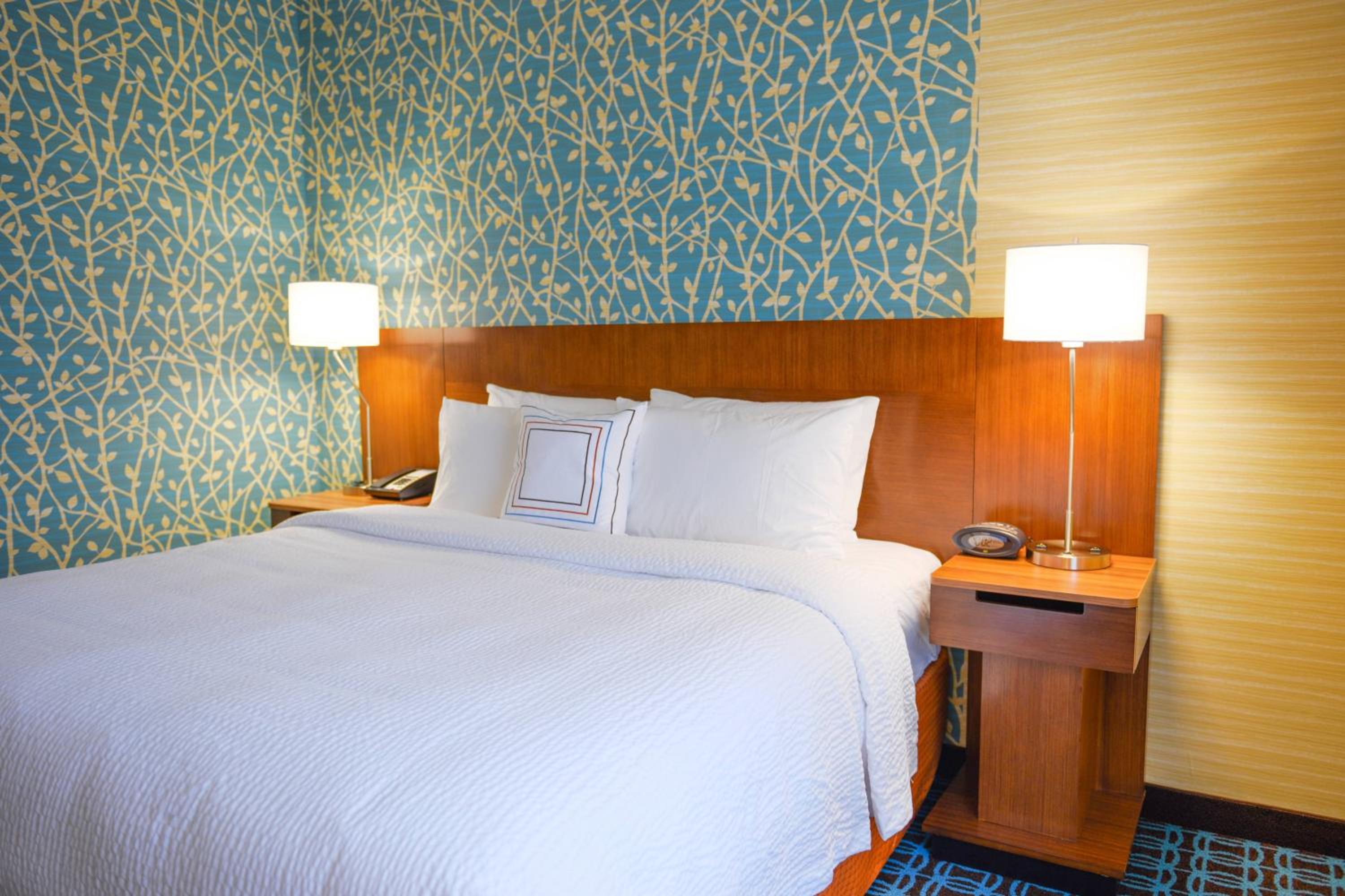 Fairfield Inn and Suites Canton South