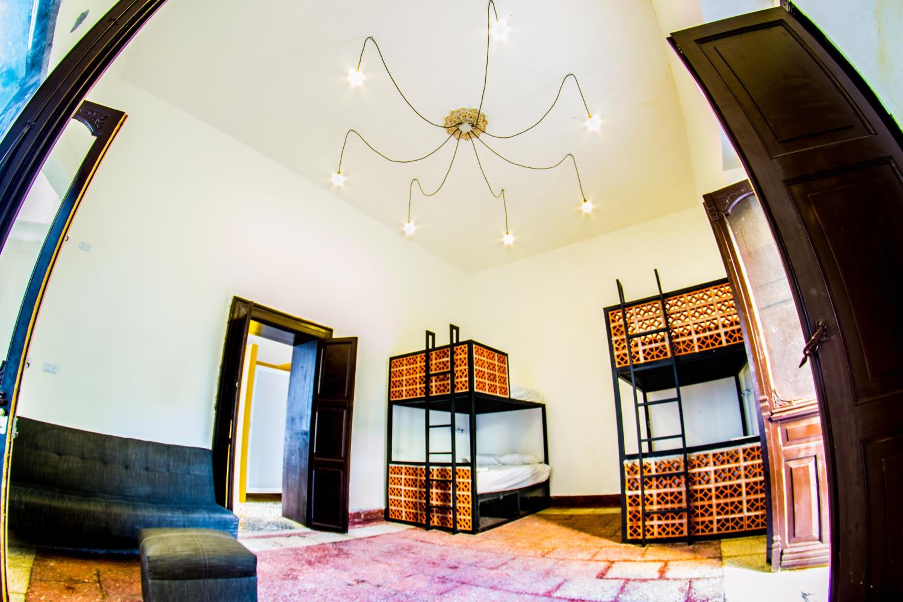Family Room with Private Bathroom photo 2