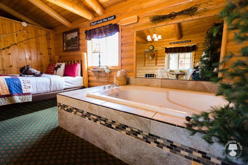 King Suite with Spa Bath photo 2