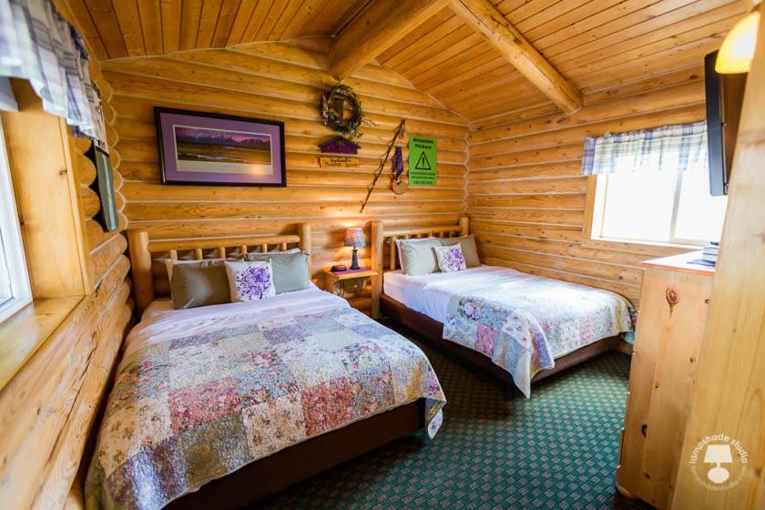 Queen Room with Two Queen Beds photo 2