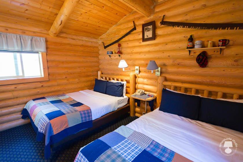 Queen Room with Two Queen Beds photo 1
