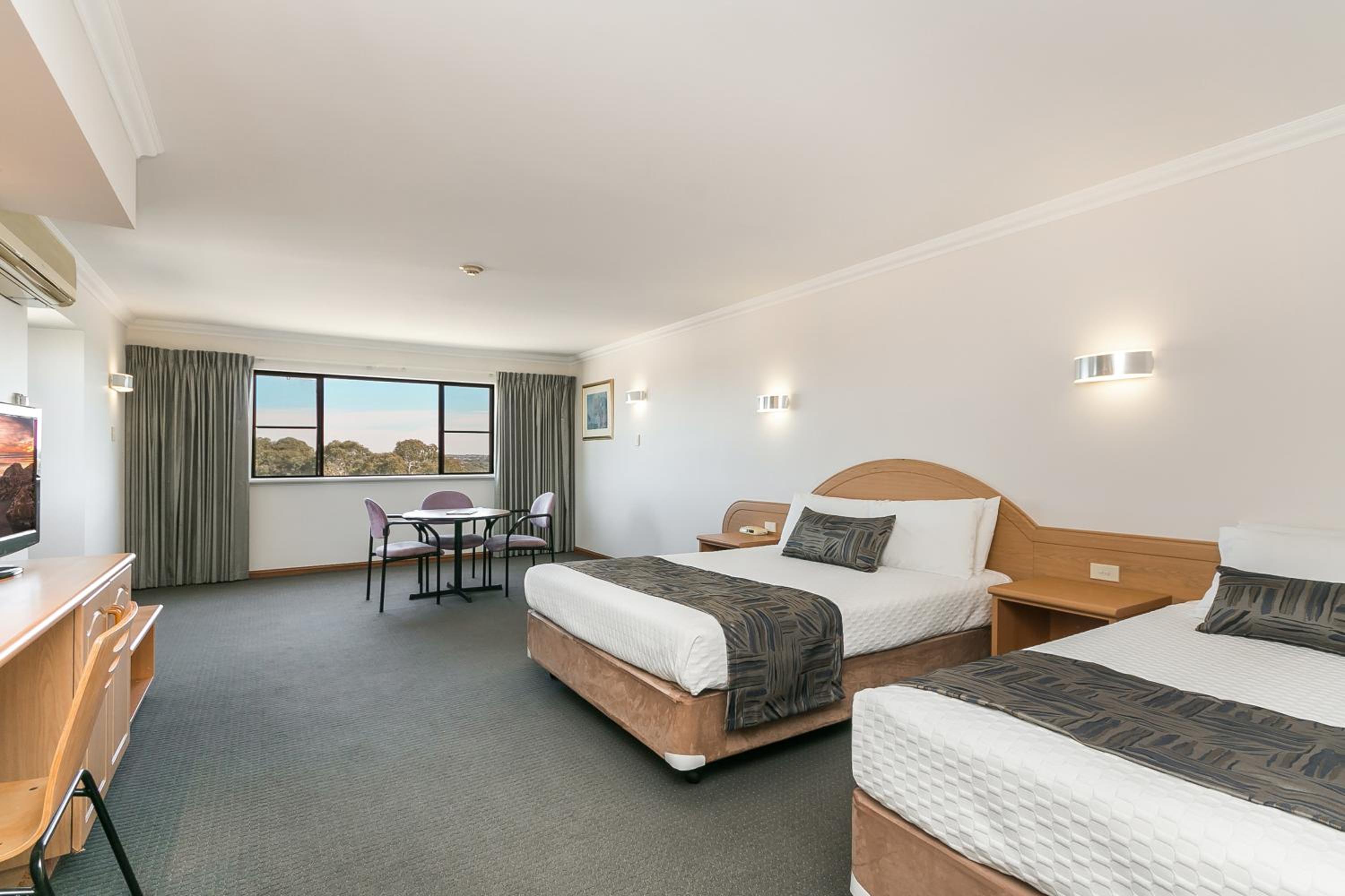Superior Double or Twin Suite