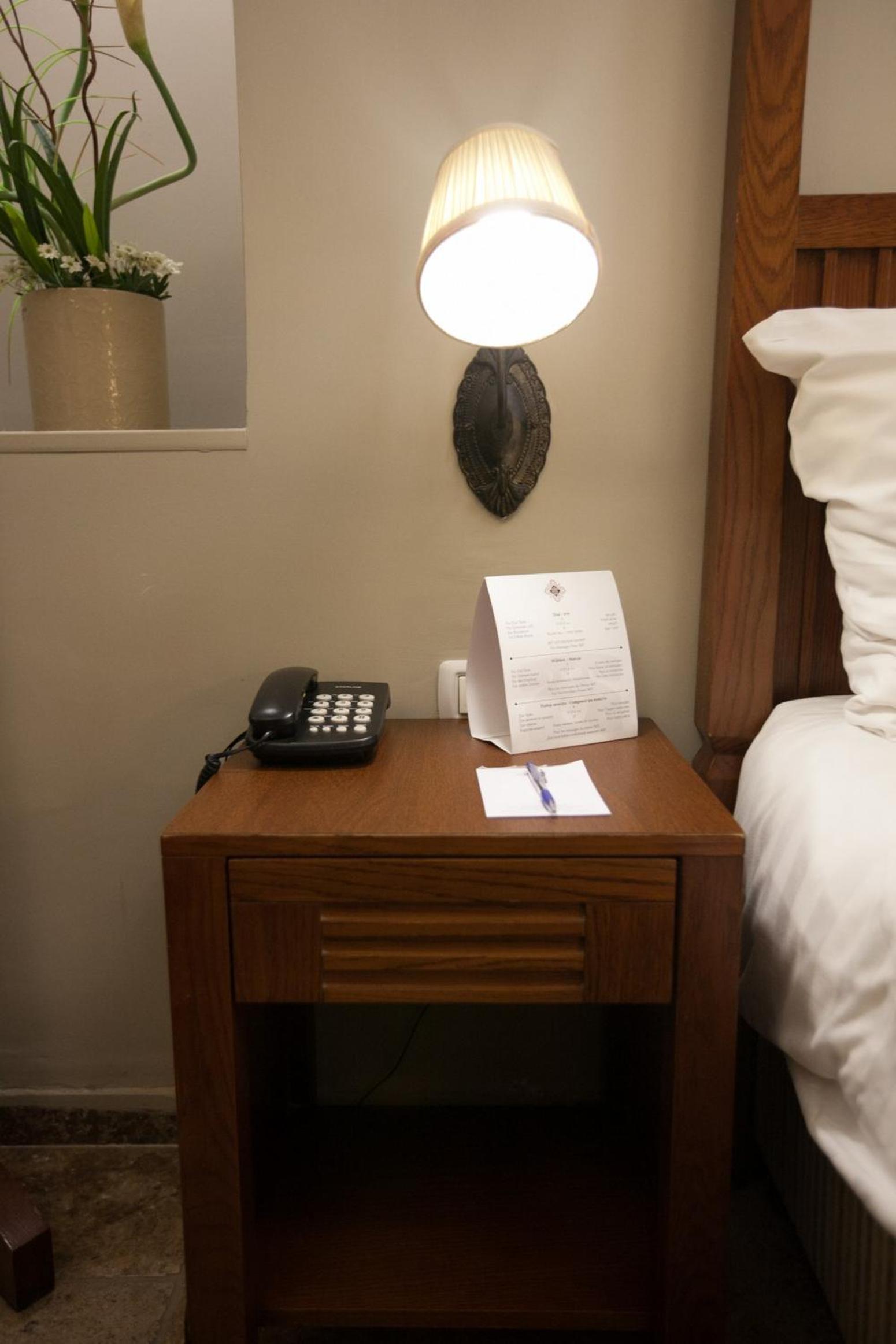 Standard Double or Twin Room - Photo 5