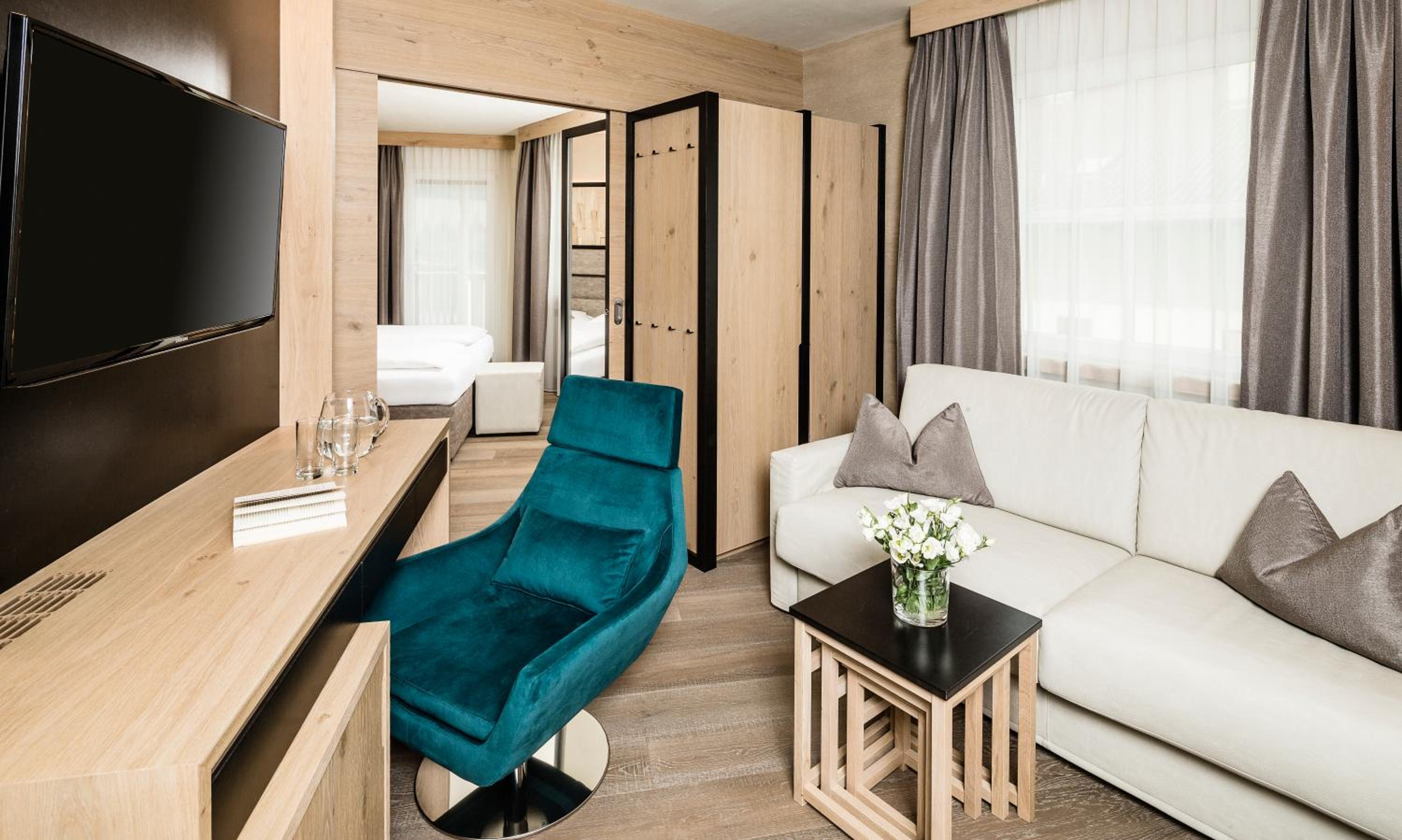 Suite with Balcony photo 1