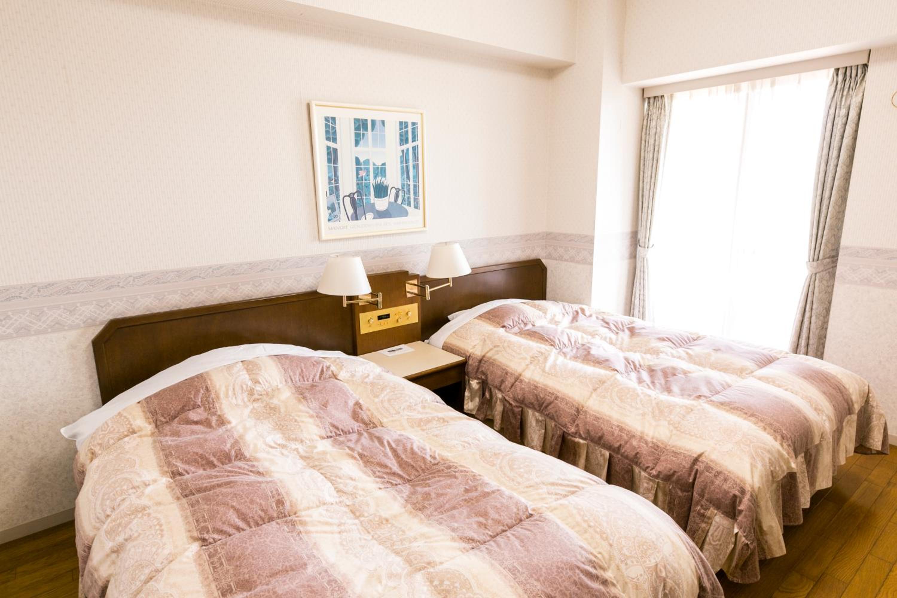 Two-Bedroom Suite - Smoking