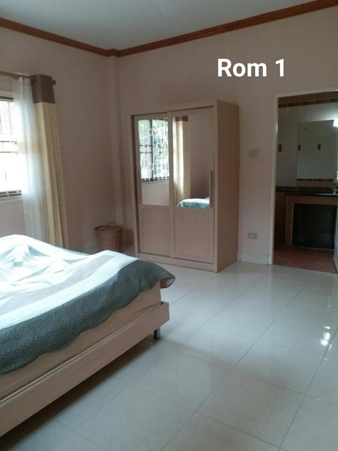 Villa with Private Pool - Photo 76
