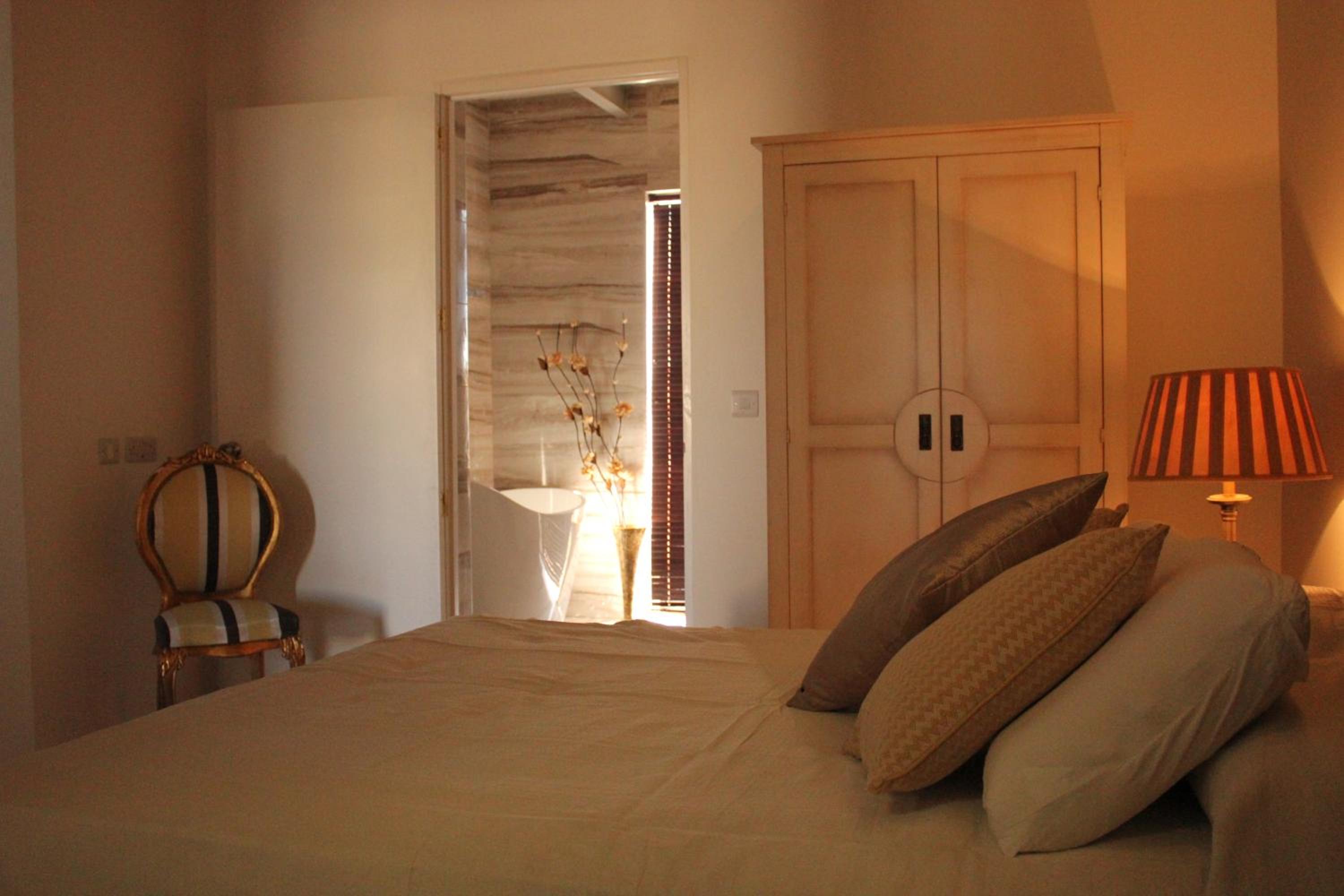 Suite with Terrace - Photo 7