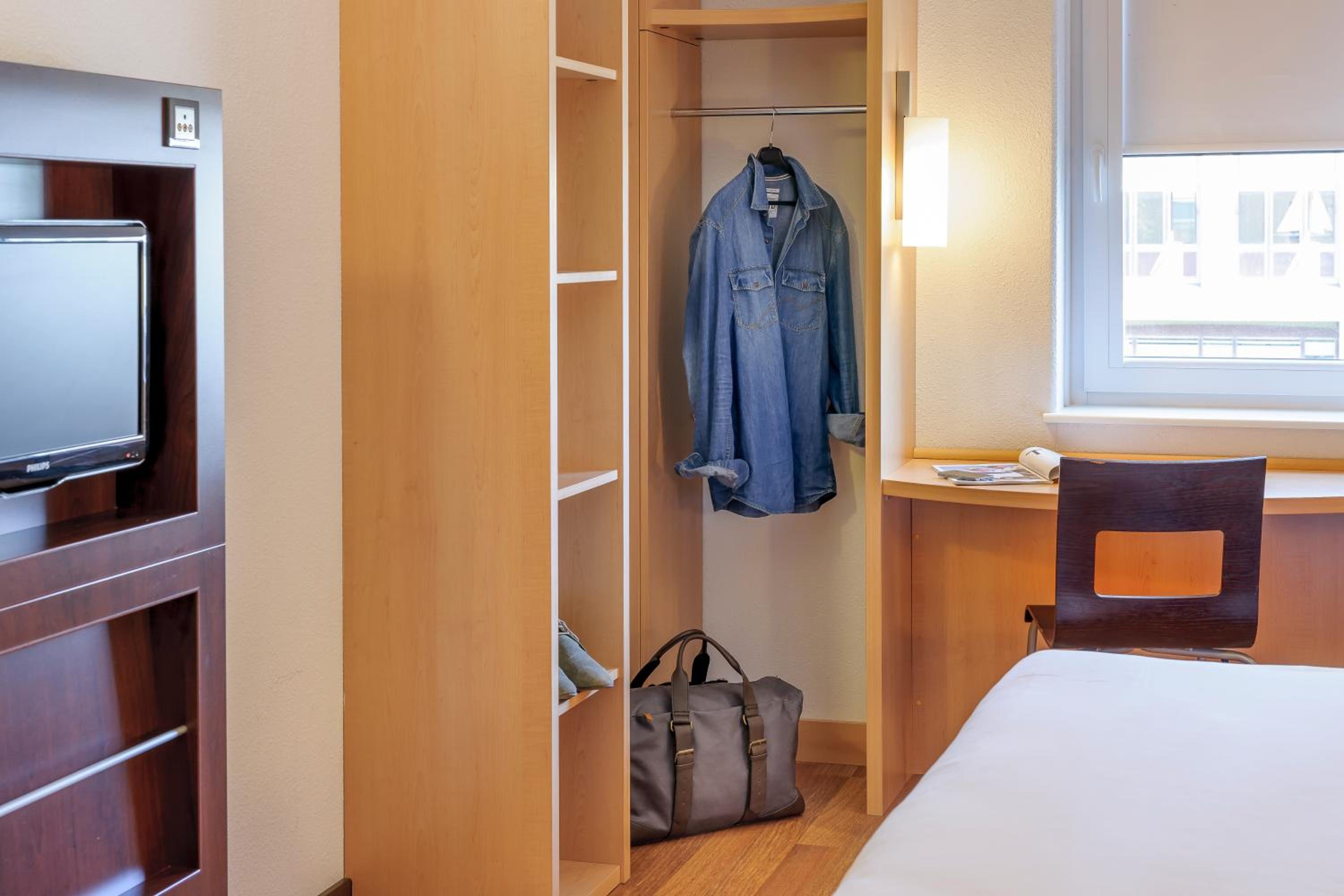 Standard Double Room - Photo 5