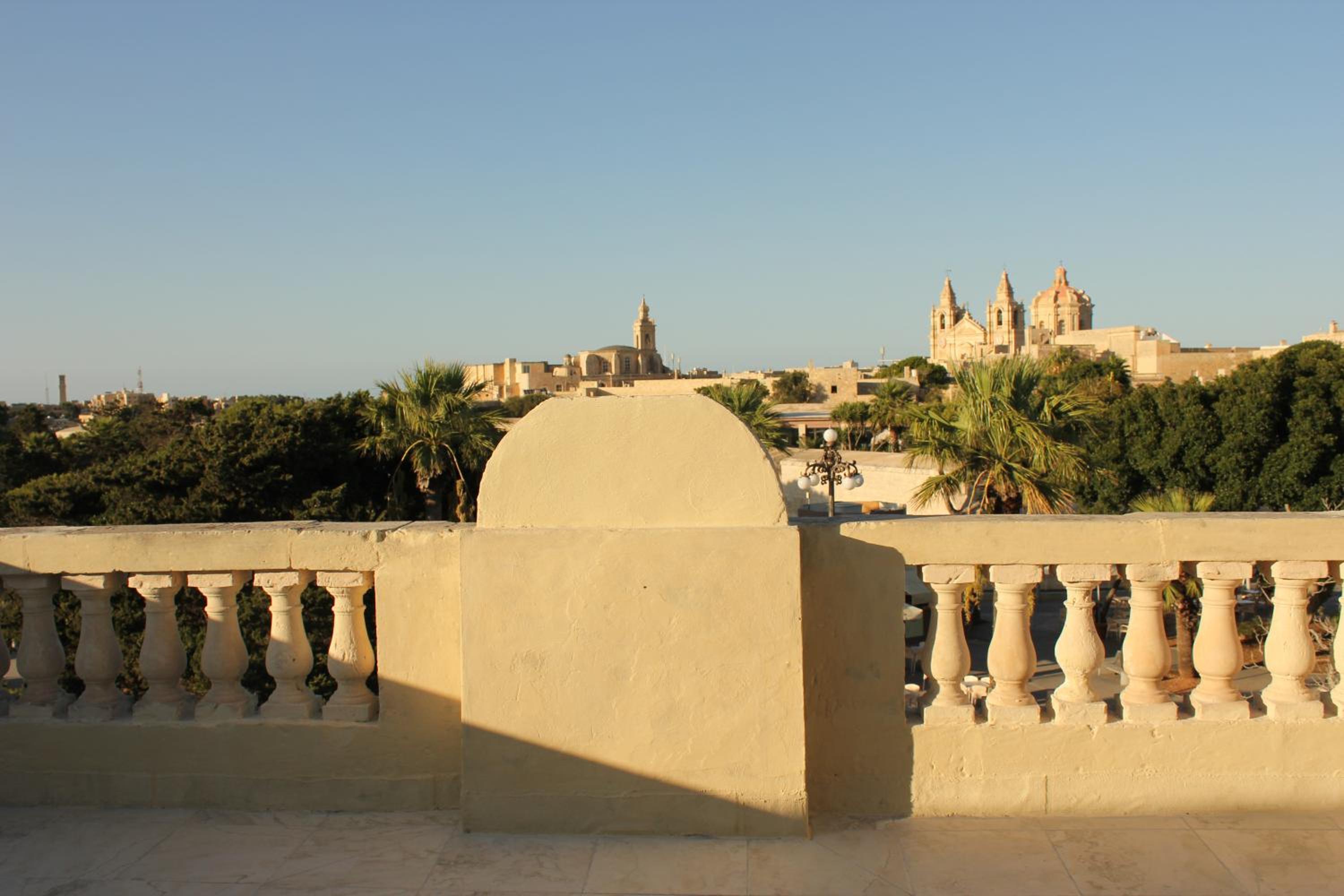 Suite with Terrace - Photo 30