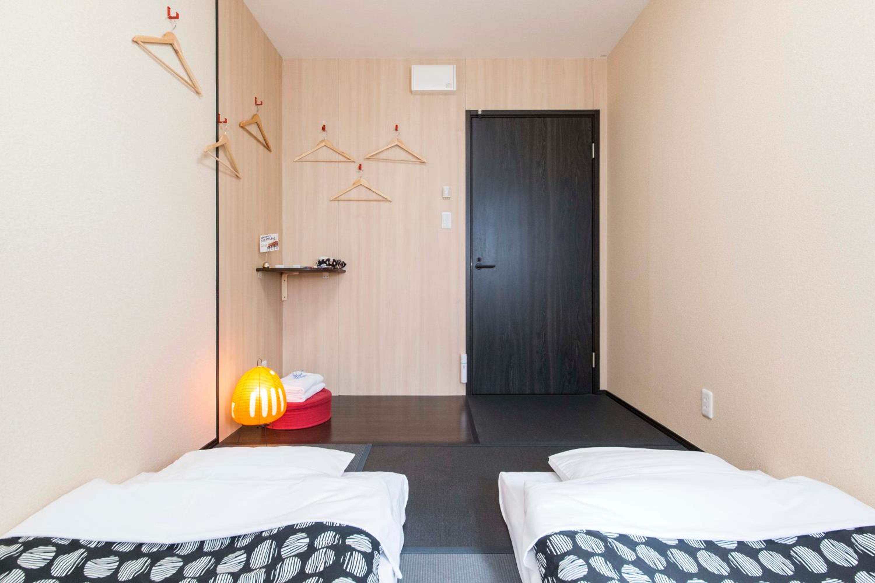 Standard Twin Room with Shared Bathroom