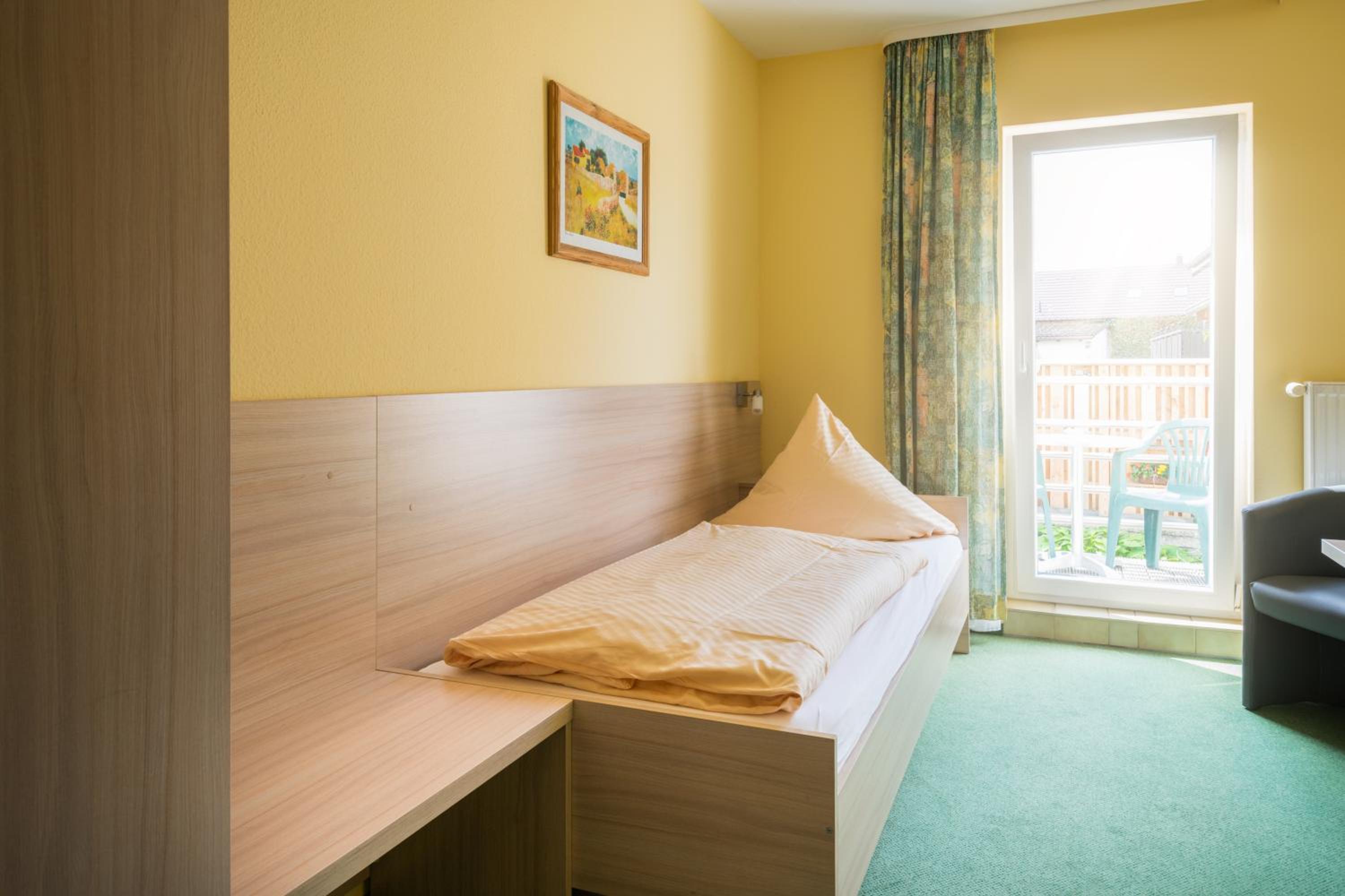 Single Room with Balcony photo 1