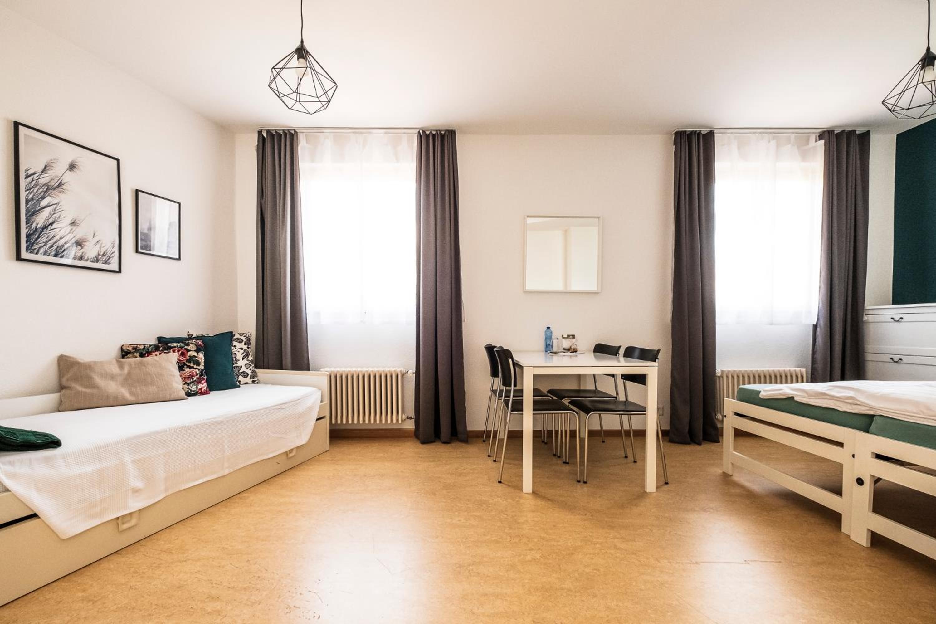 Apartment photo 3