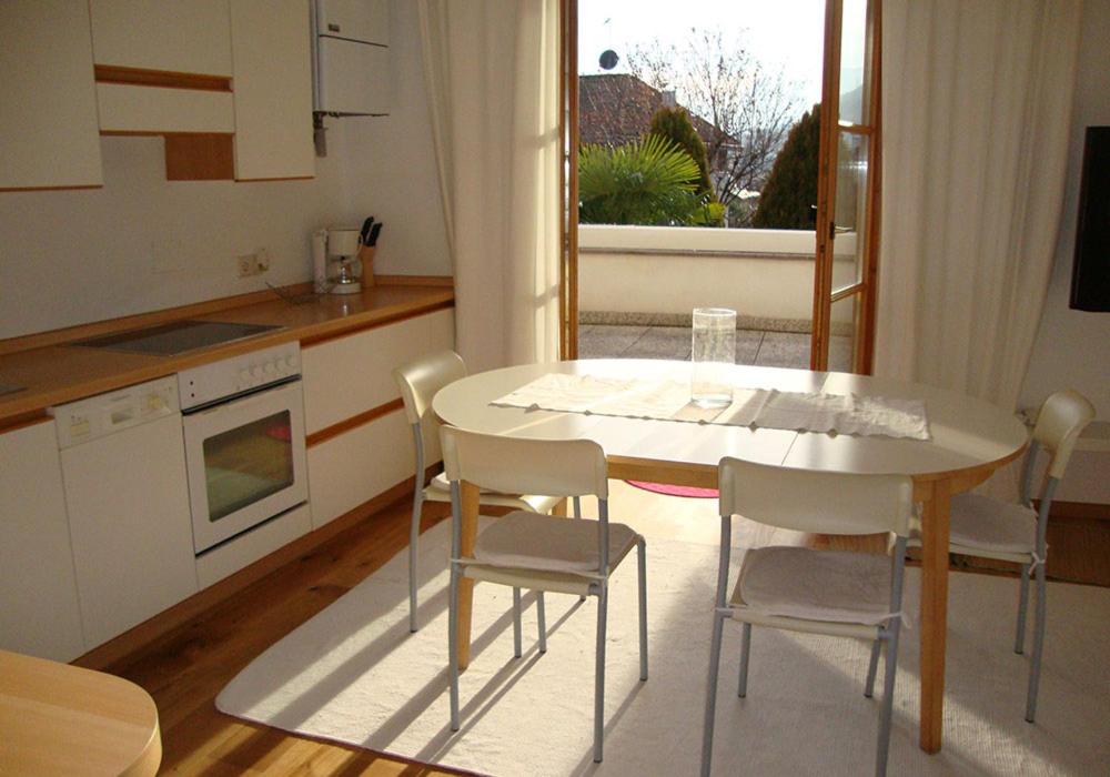 Two-Bedroom Deluxe Apartment with Garden View photo 3