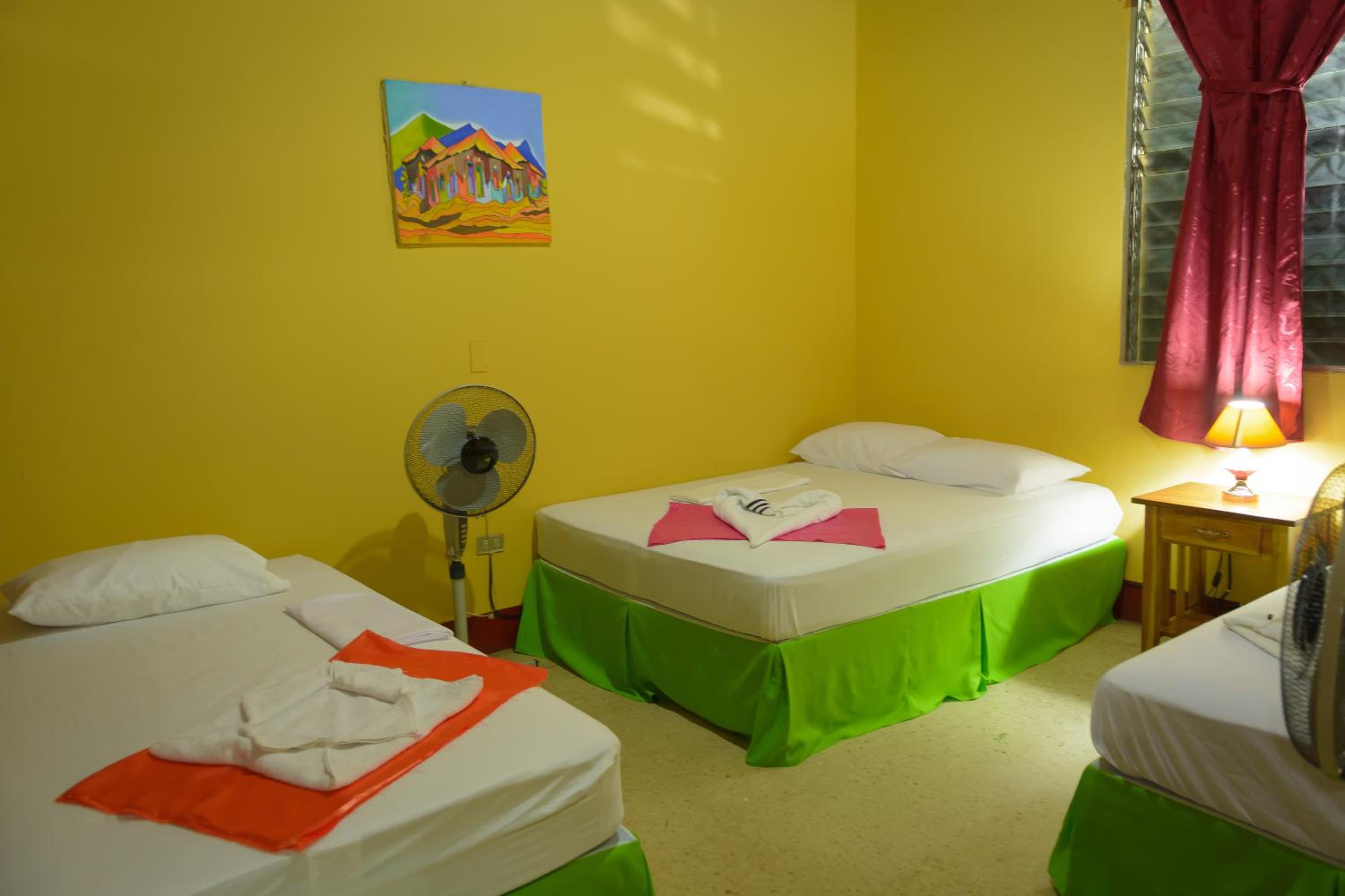 Comfort Triple Room with Shower photo 3