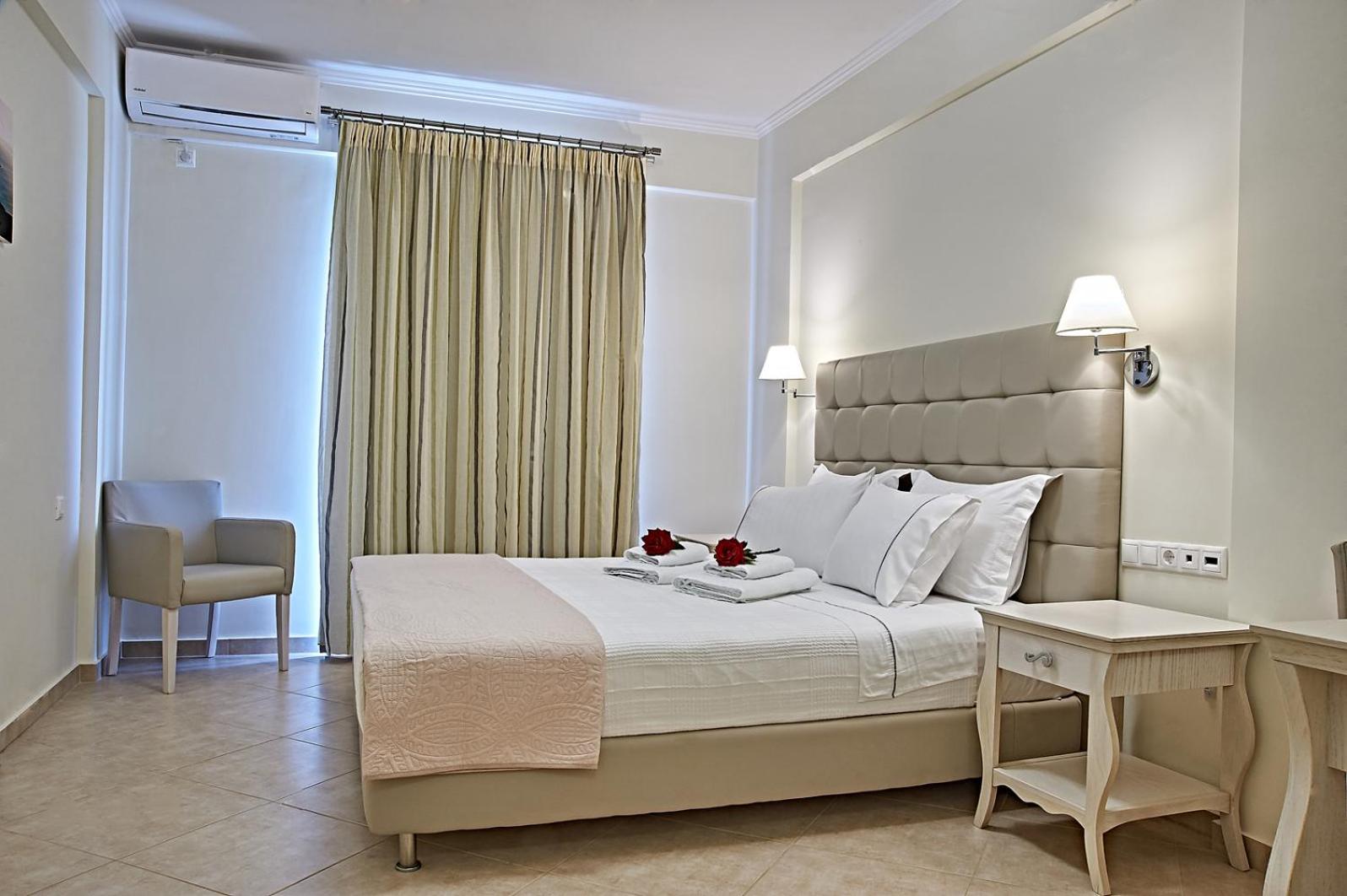 Double Room with Sea View 1st floor