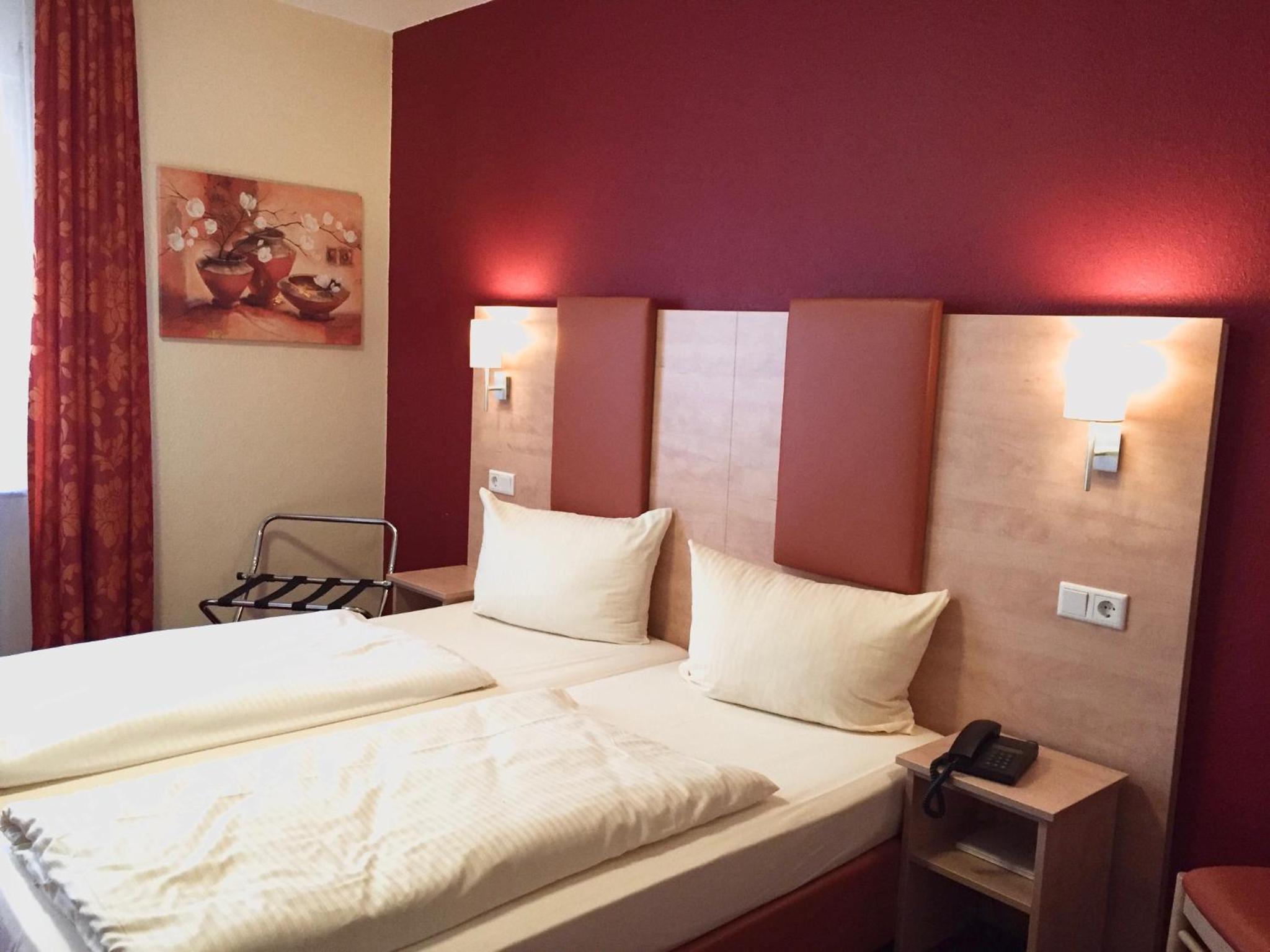 Standard Double Room photo 3