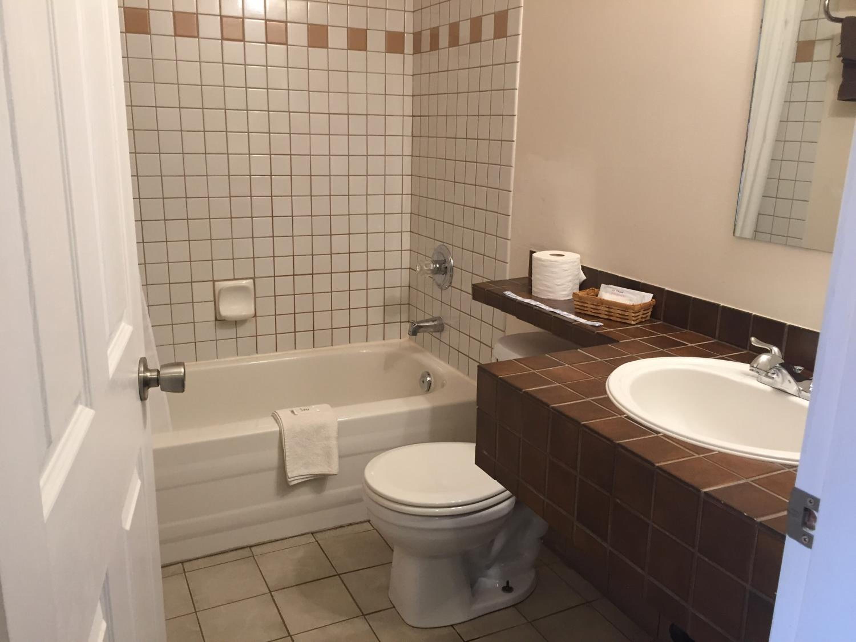 Twin Room - Photo 4