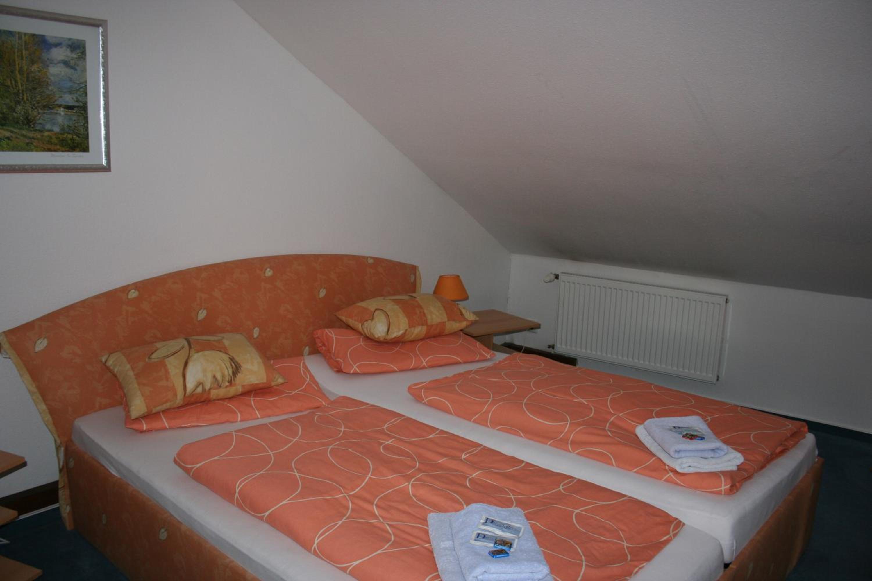 Family Room with Private Bathroom - Photo 6