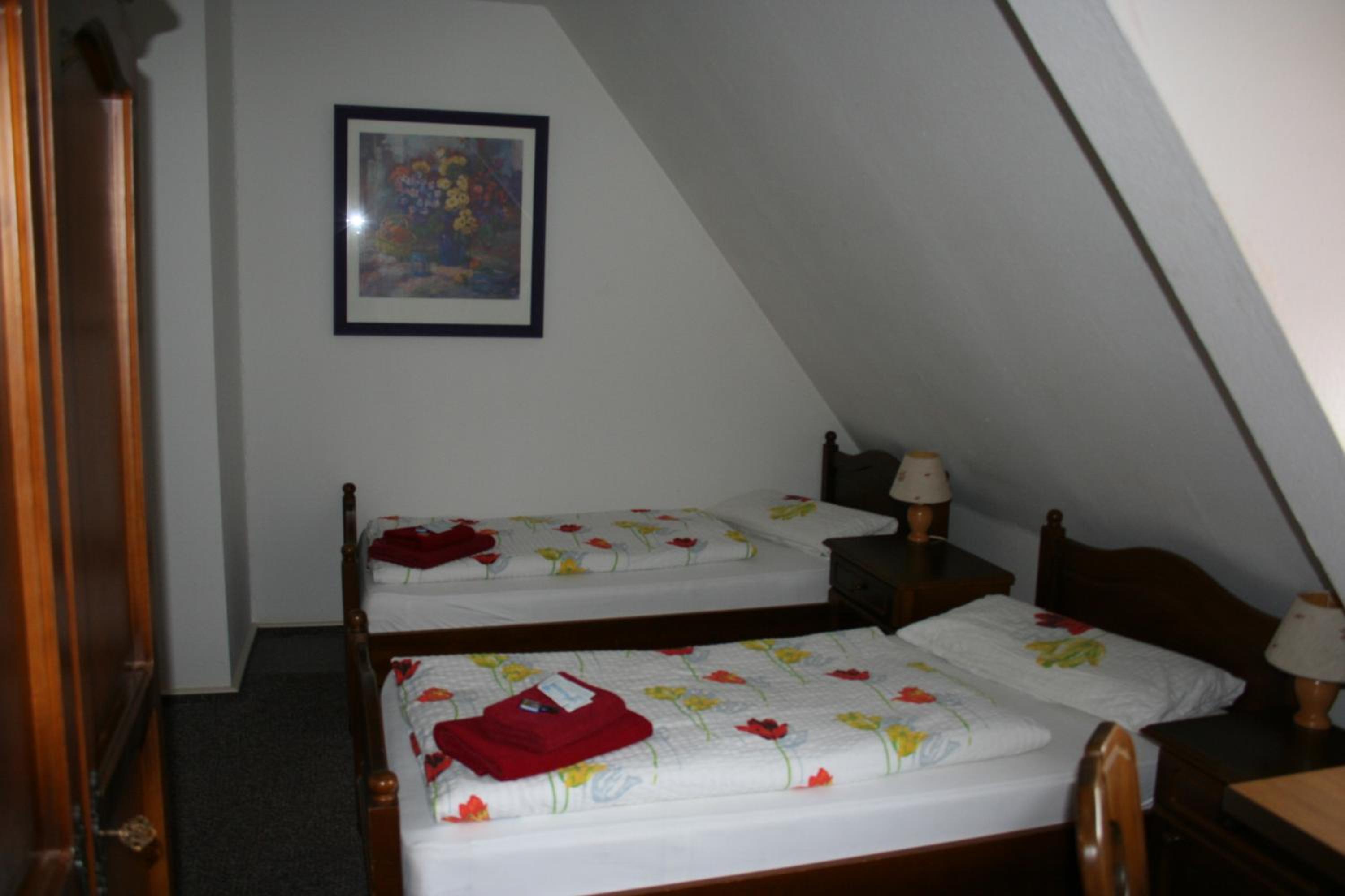 Deluxe Twin Room - Photo 8