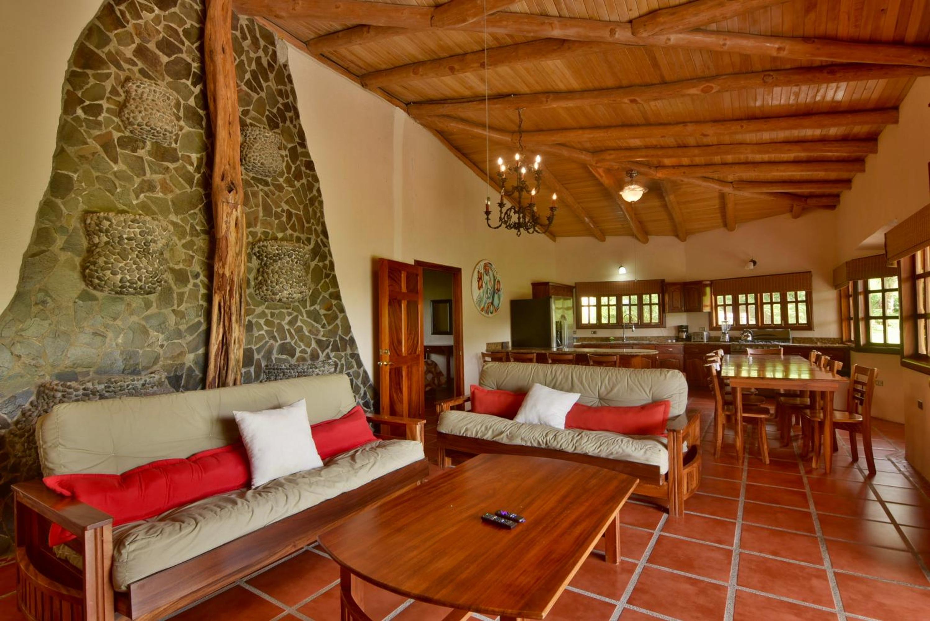 Five-Bedroom Holiday Home photo 1