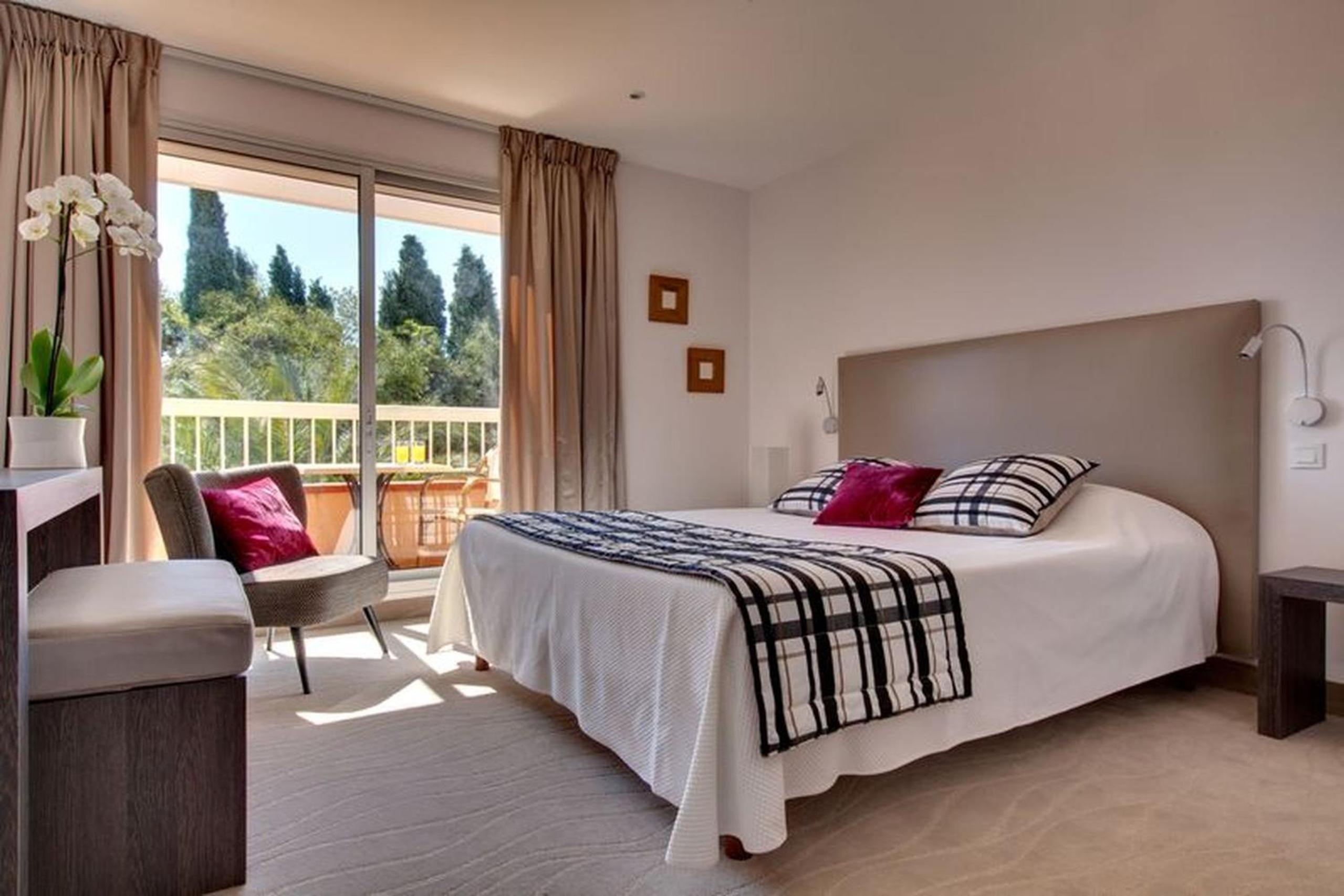 Chambre Double Premium avec Terrasse - Accès Spa Inclus