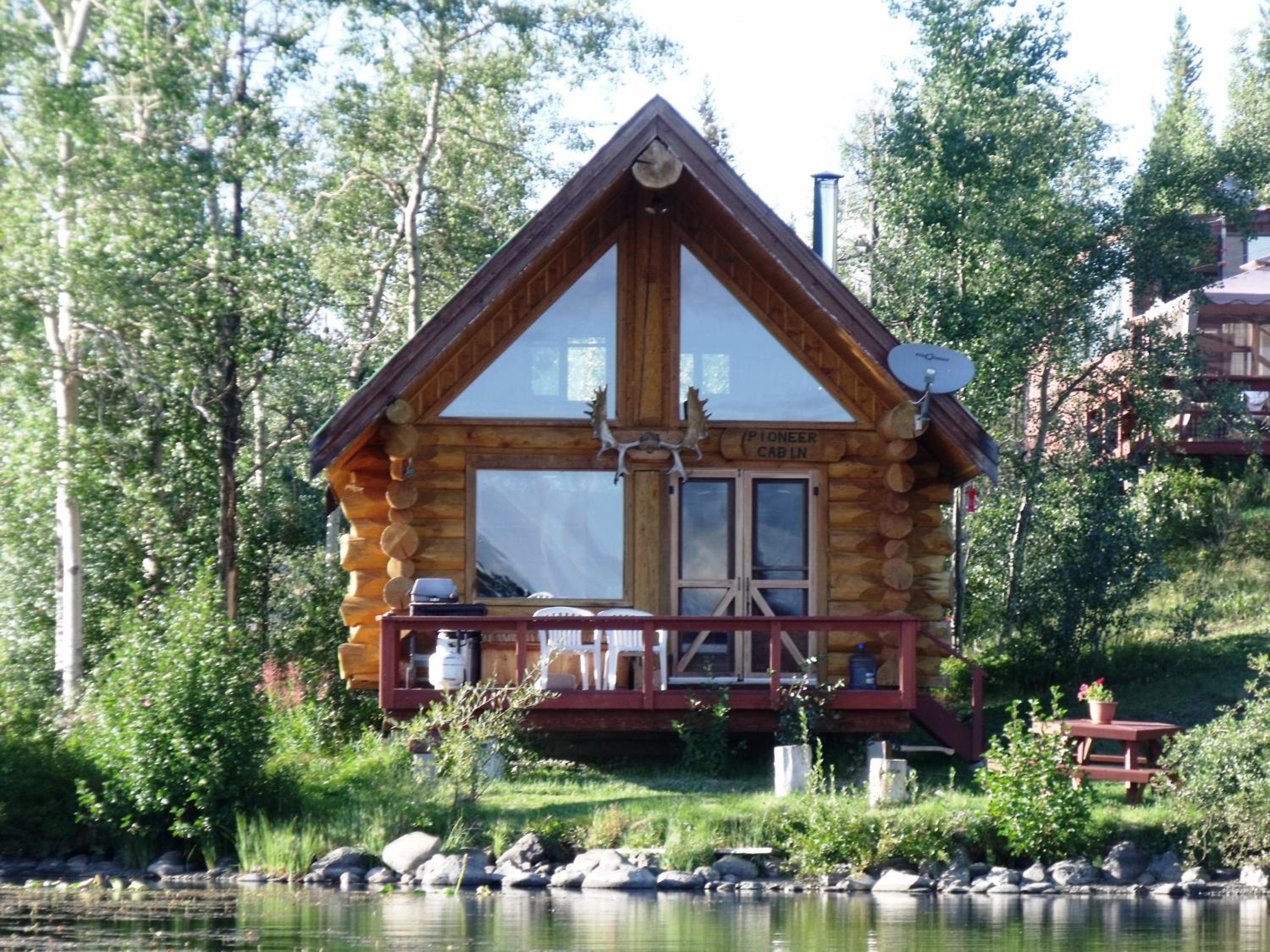 Two-Bedroom Waterfront Cabin - Pet-Friendly photo 2