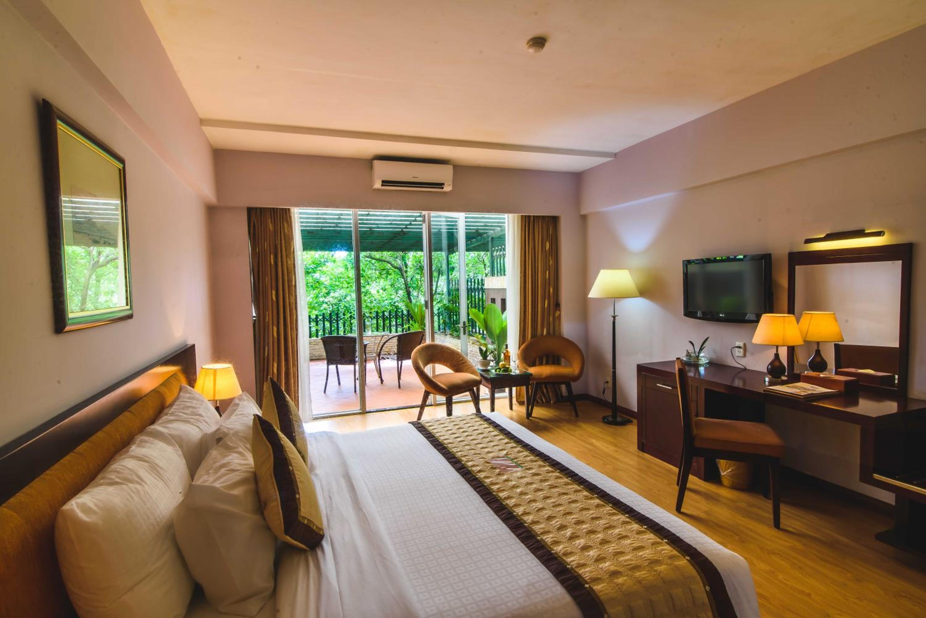 Deluxe Double or Twin Room with Garden View - Photo 3