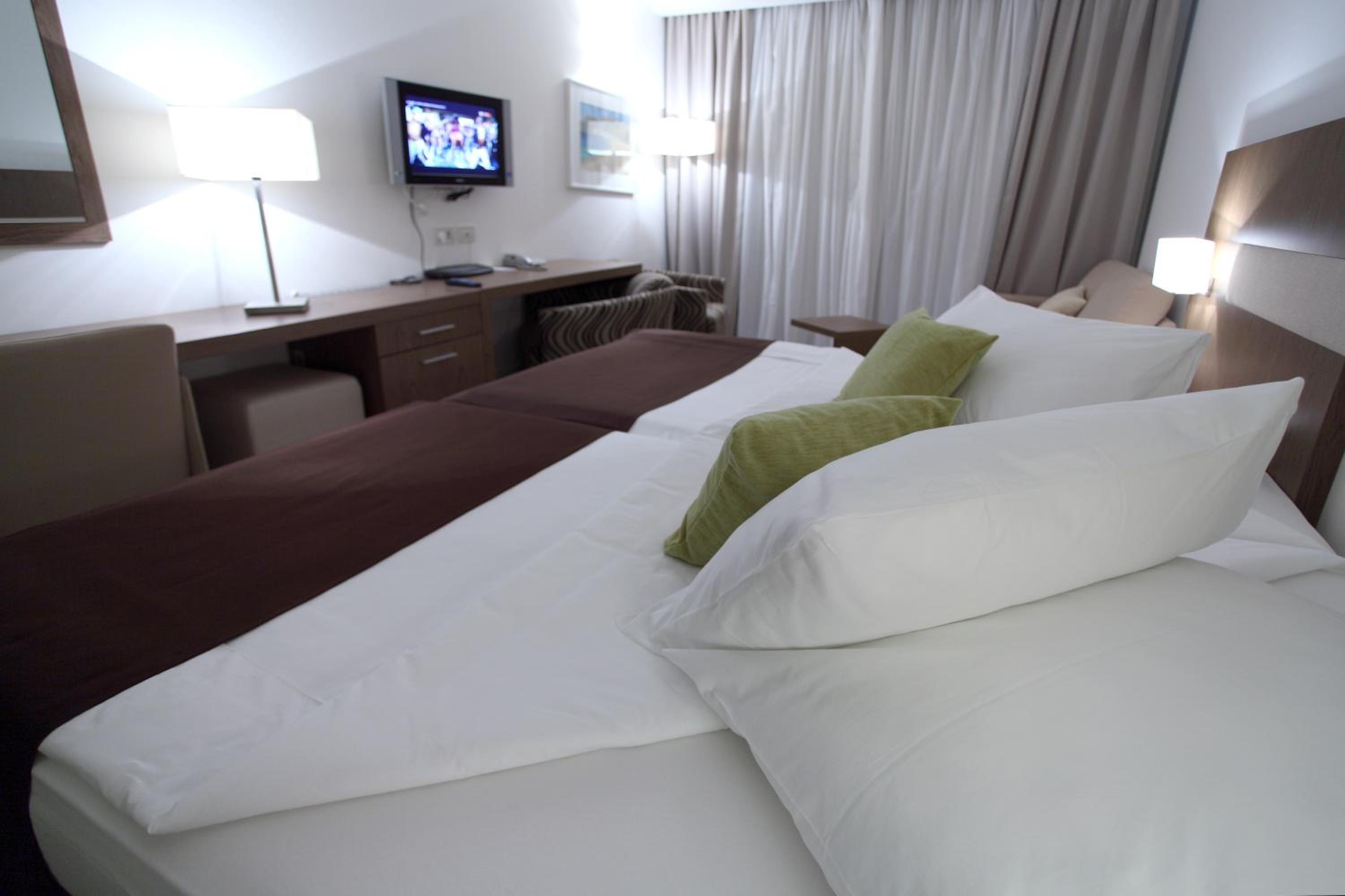 Superior Double Room with Balcony with Sea View - Photo 10