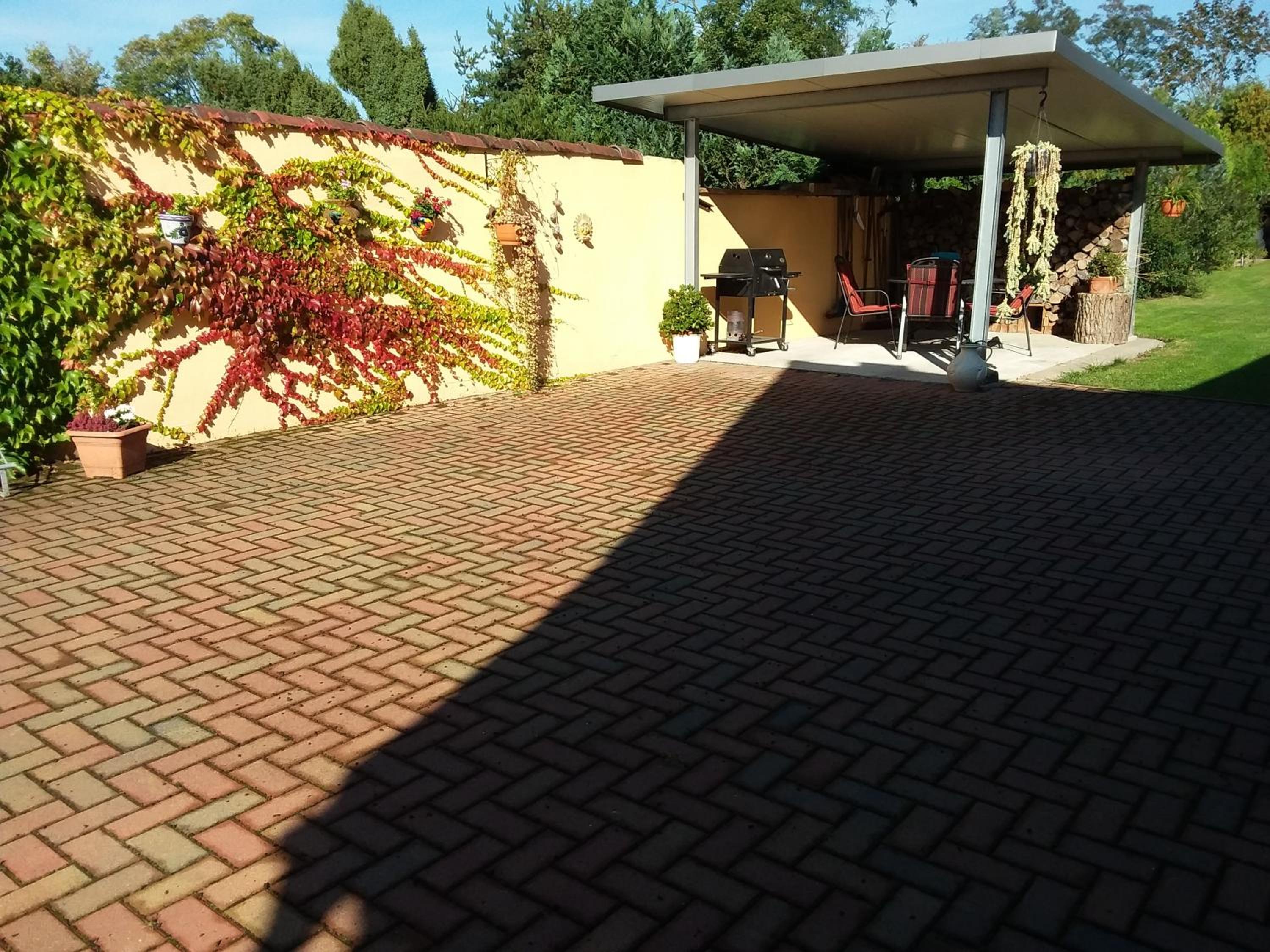 One-Bedroom House photo 2