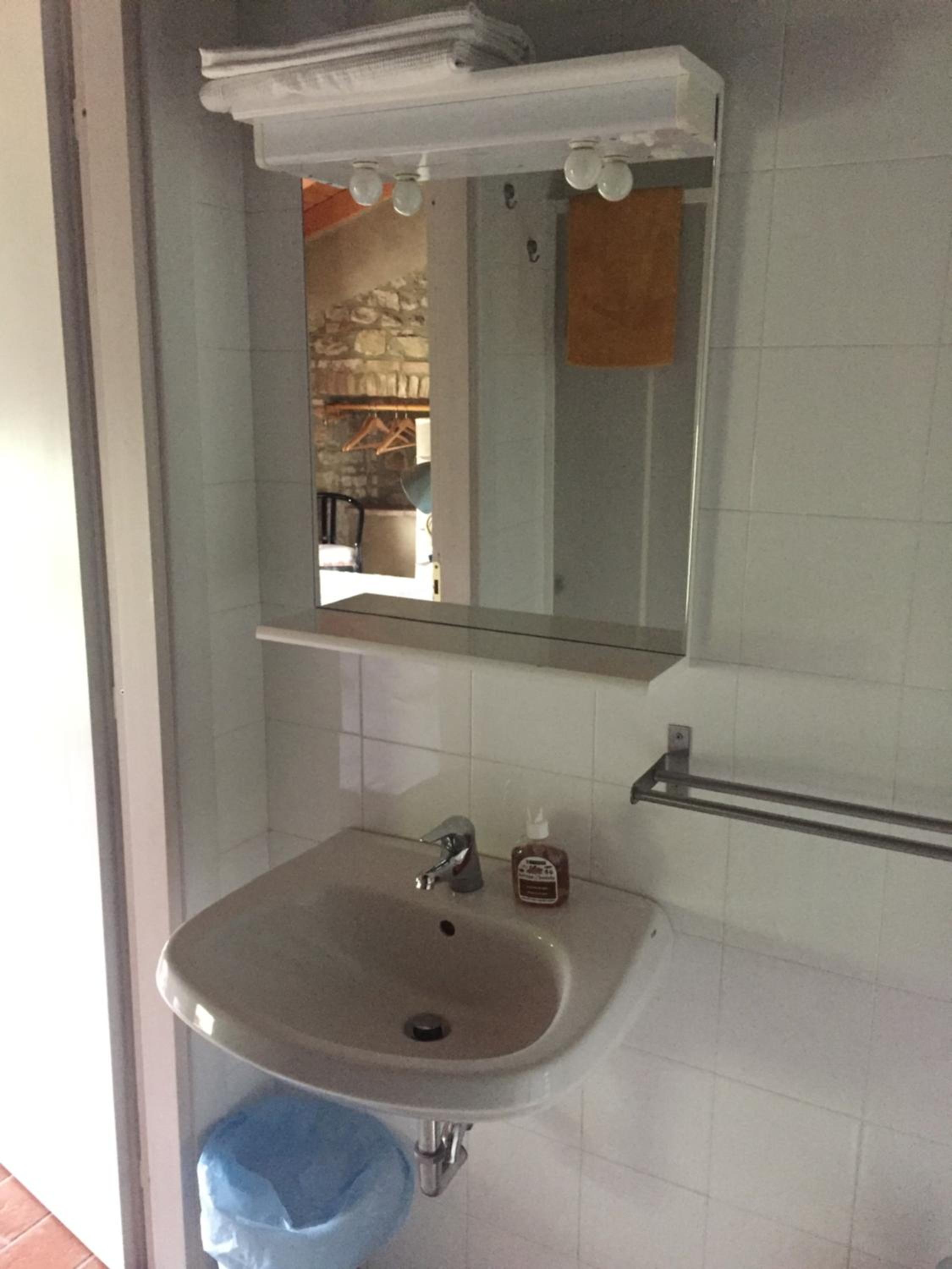 Triple Room - Photo 6